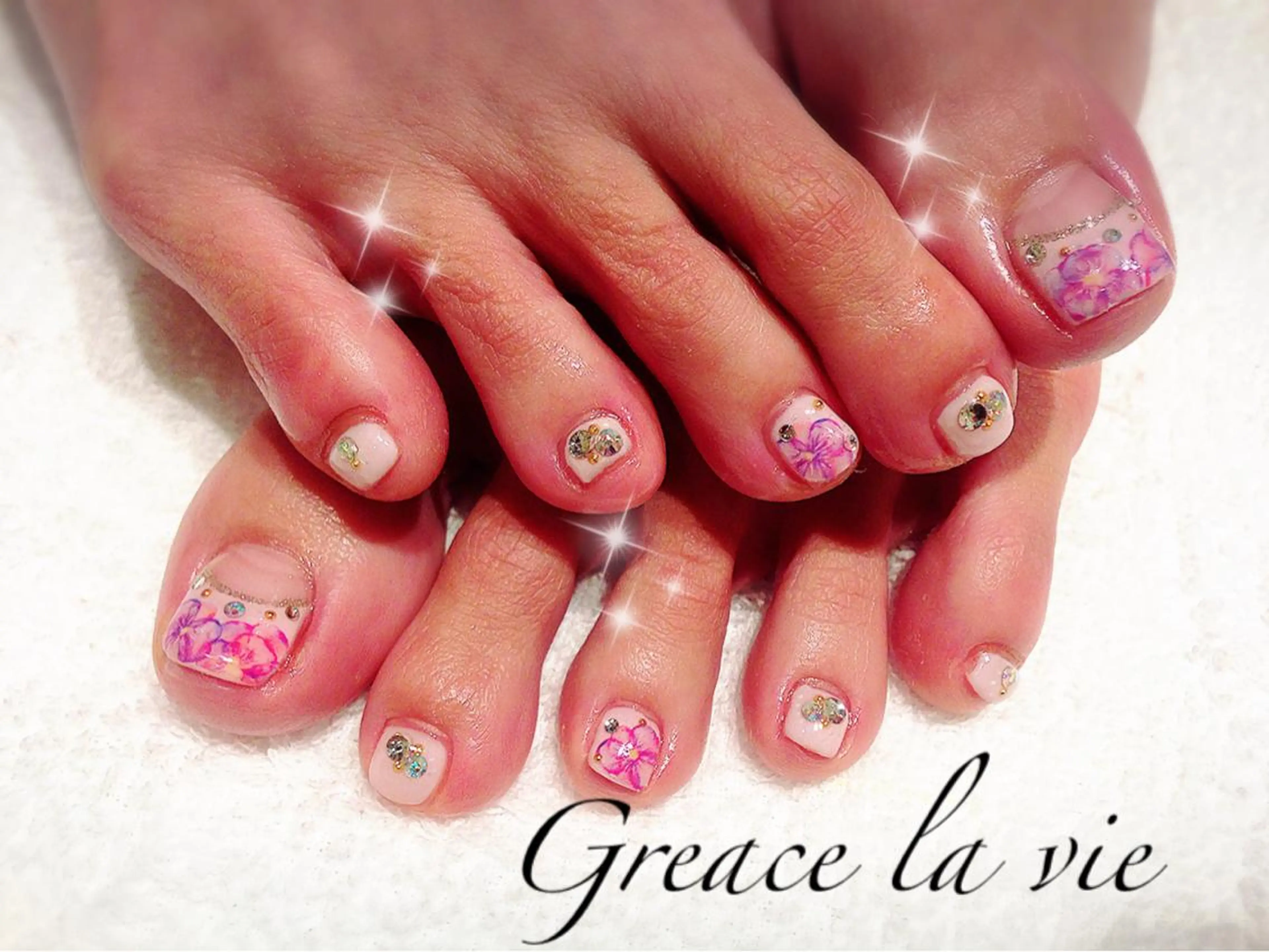 ネイル フットネイル Greace  la vieのネイルデザイン