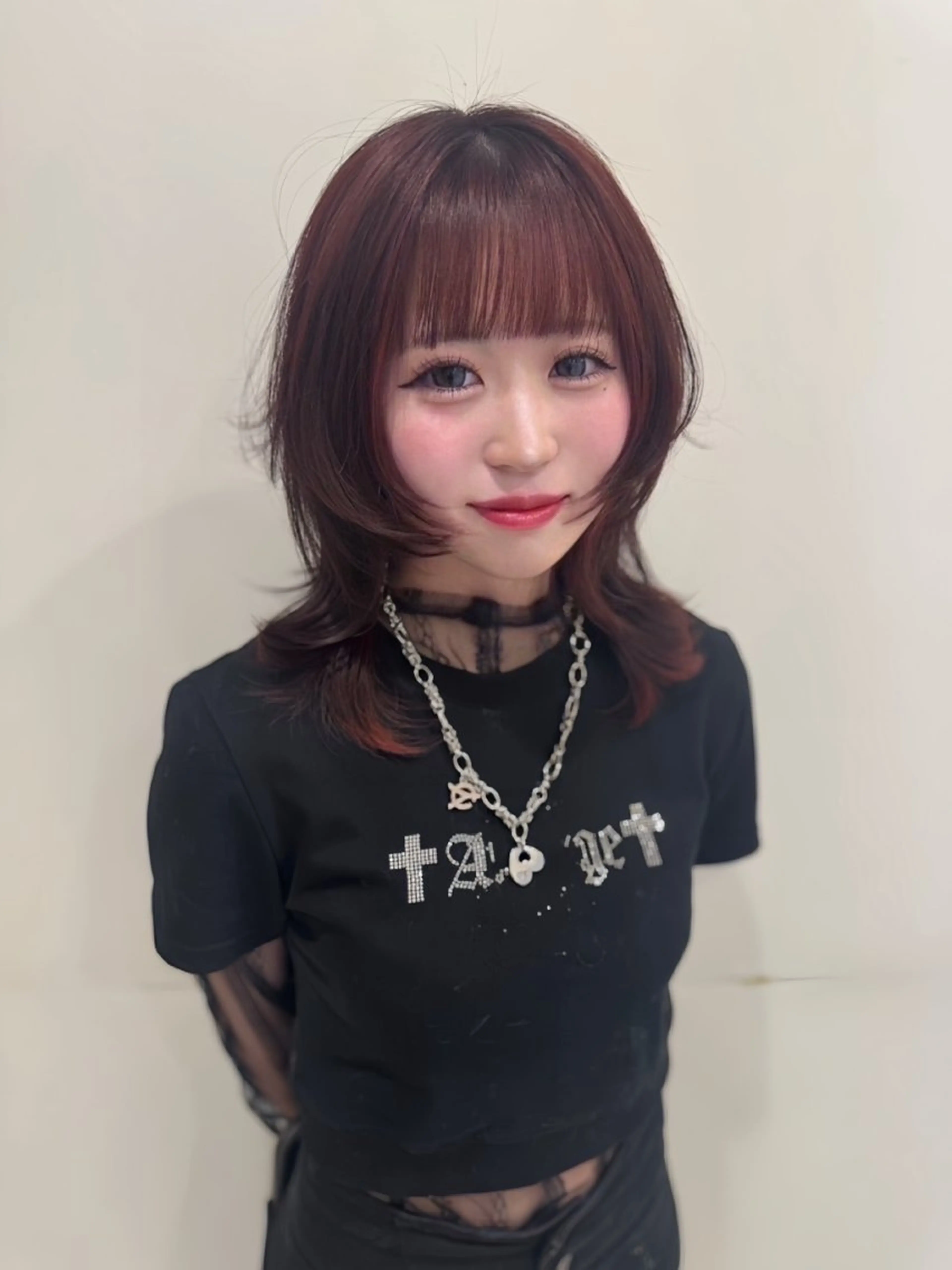 ロング カラー ヘアアレンジ カット ヘアカラー トリートメント ヘッドスパ ヘアセット 韓国レイヤーカット /韓国トレンドカラーのヘアスタイル