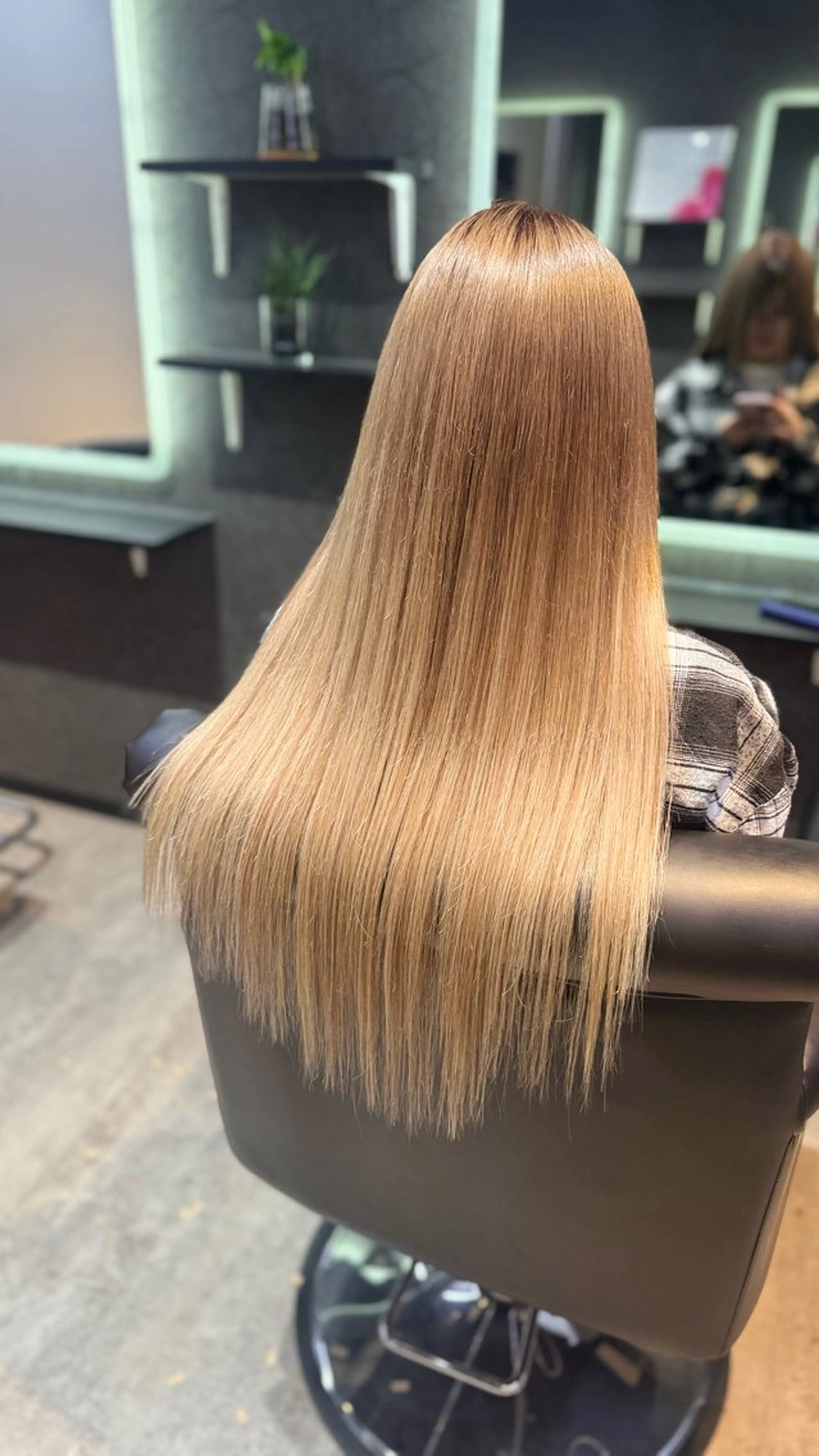 ロング カラー JADE 💎 Yukiのヘアスタイル