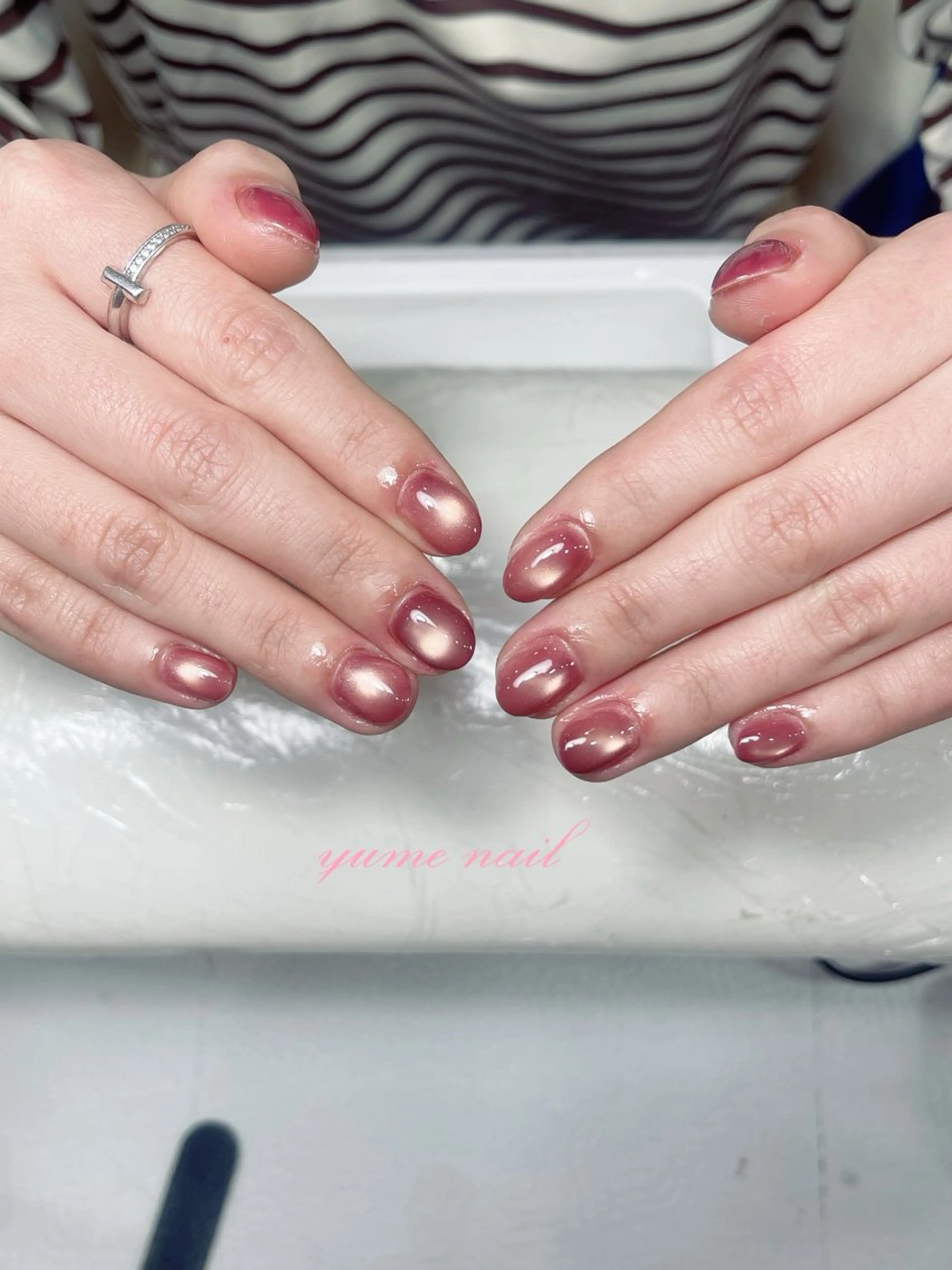 ミディアム ヒエン NAILのネイルデザイン