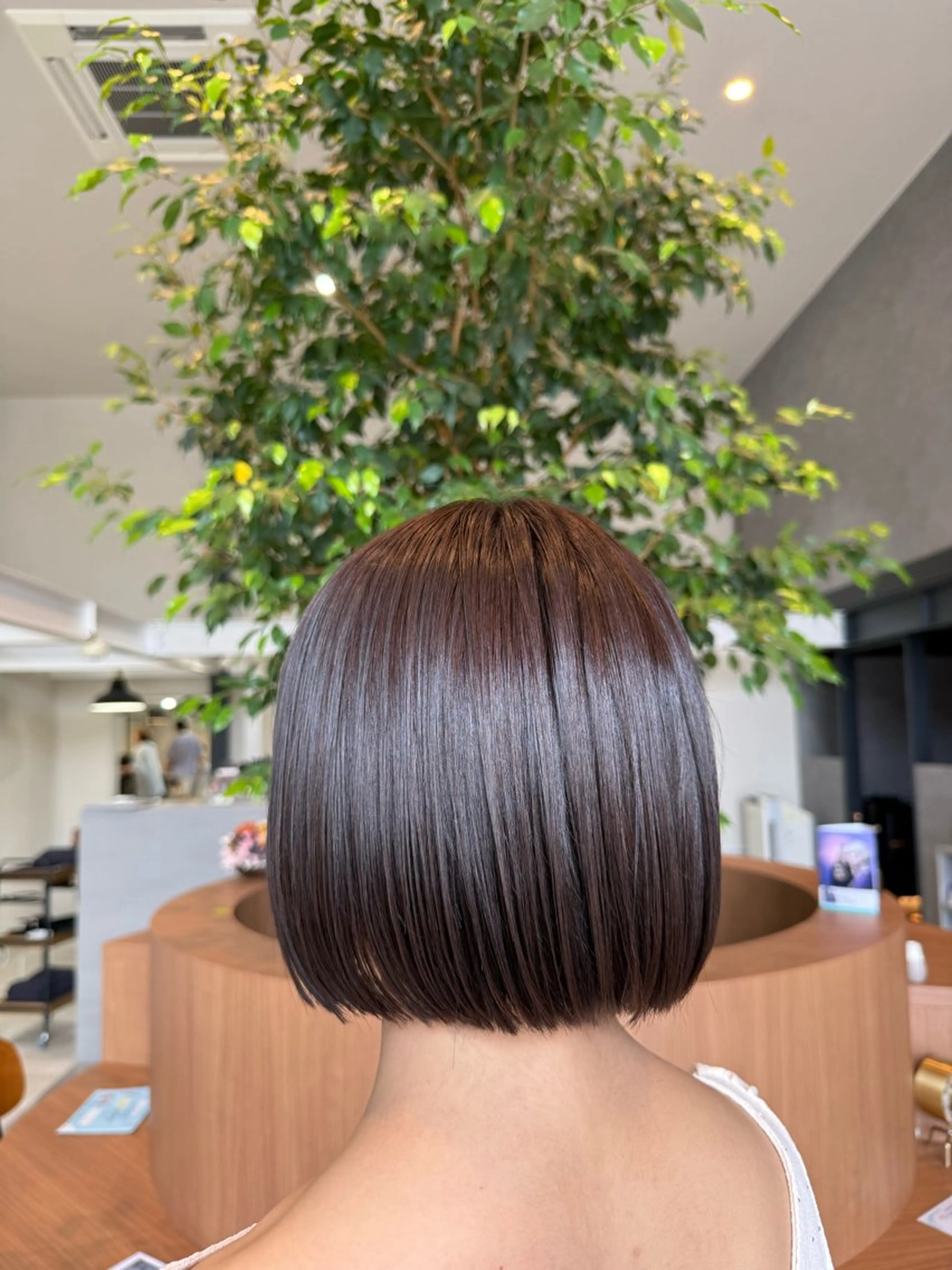 ミディアム カラー 透明感カラー カット ヘアカラー トリートメント ayaka |トレンドヘアのヘアスタイル