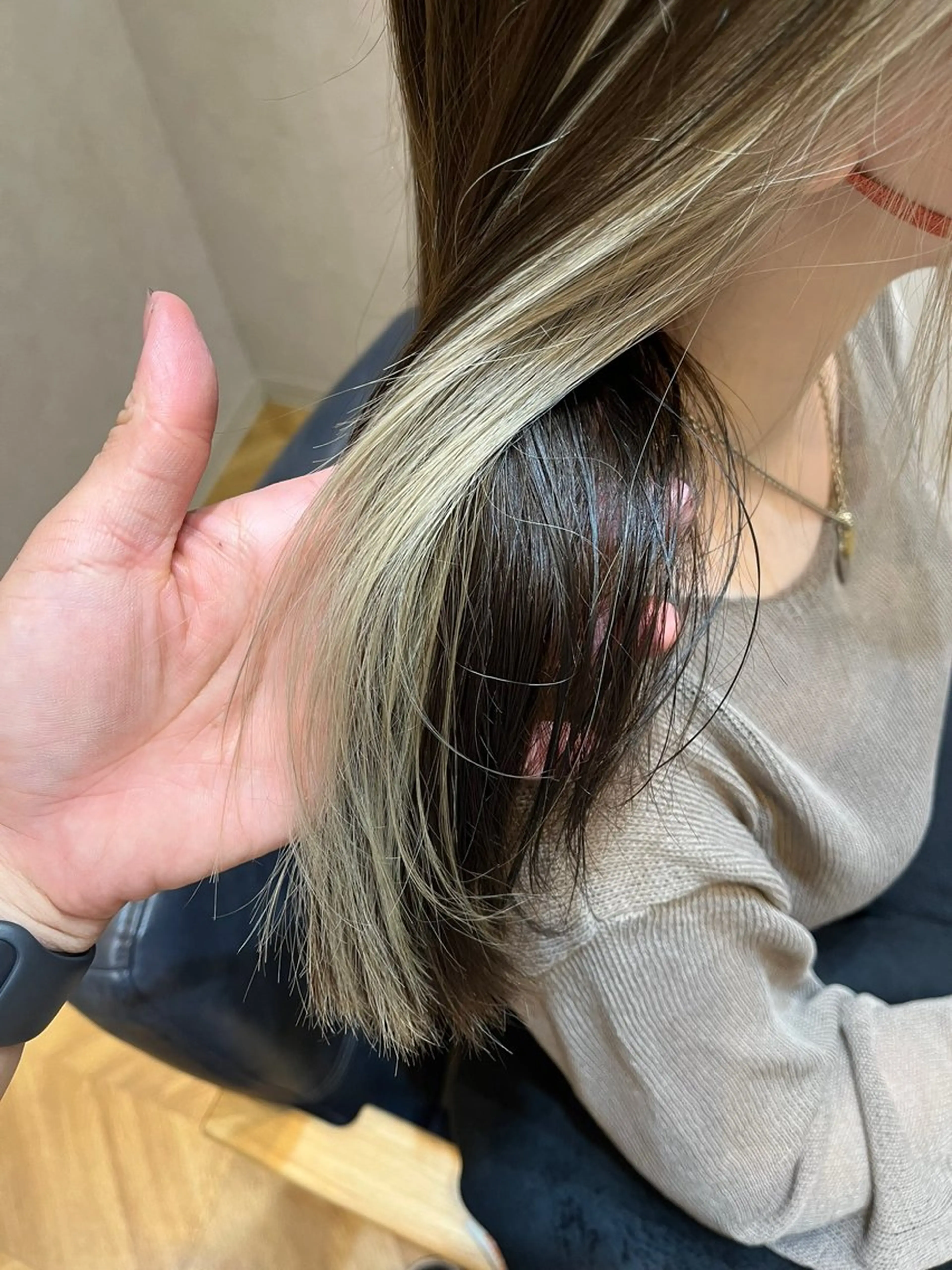 ミディアム カラー カット ヘアカラー トリートメント newi大分/ 磯部栞里／艶感カラーのヘアスタイル