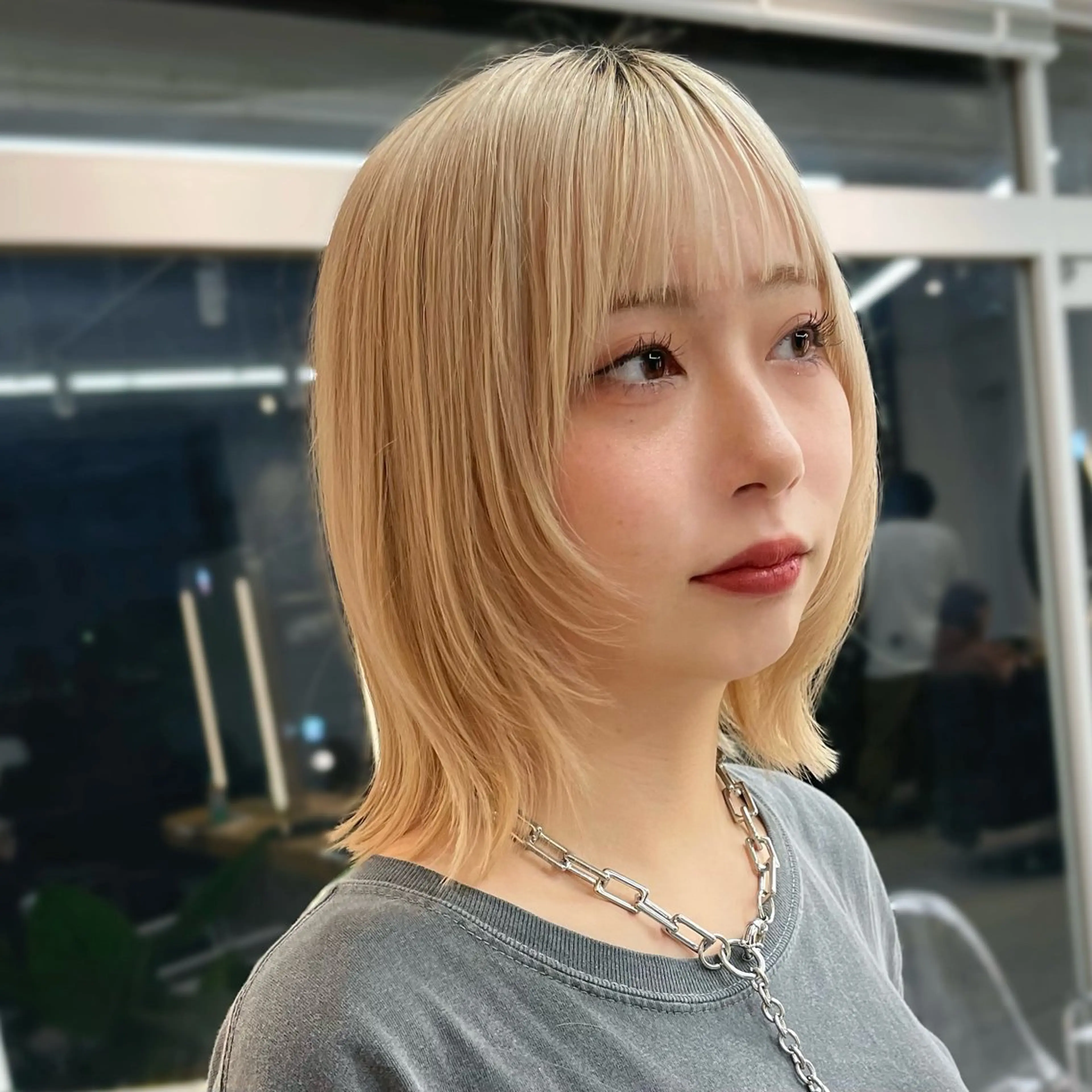 ミディアム ウルフカット Misaki /ボブ/縮毛矯正のヘアスタイル