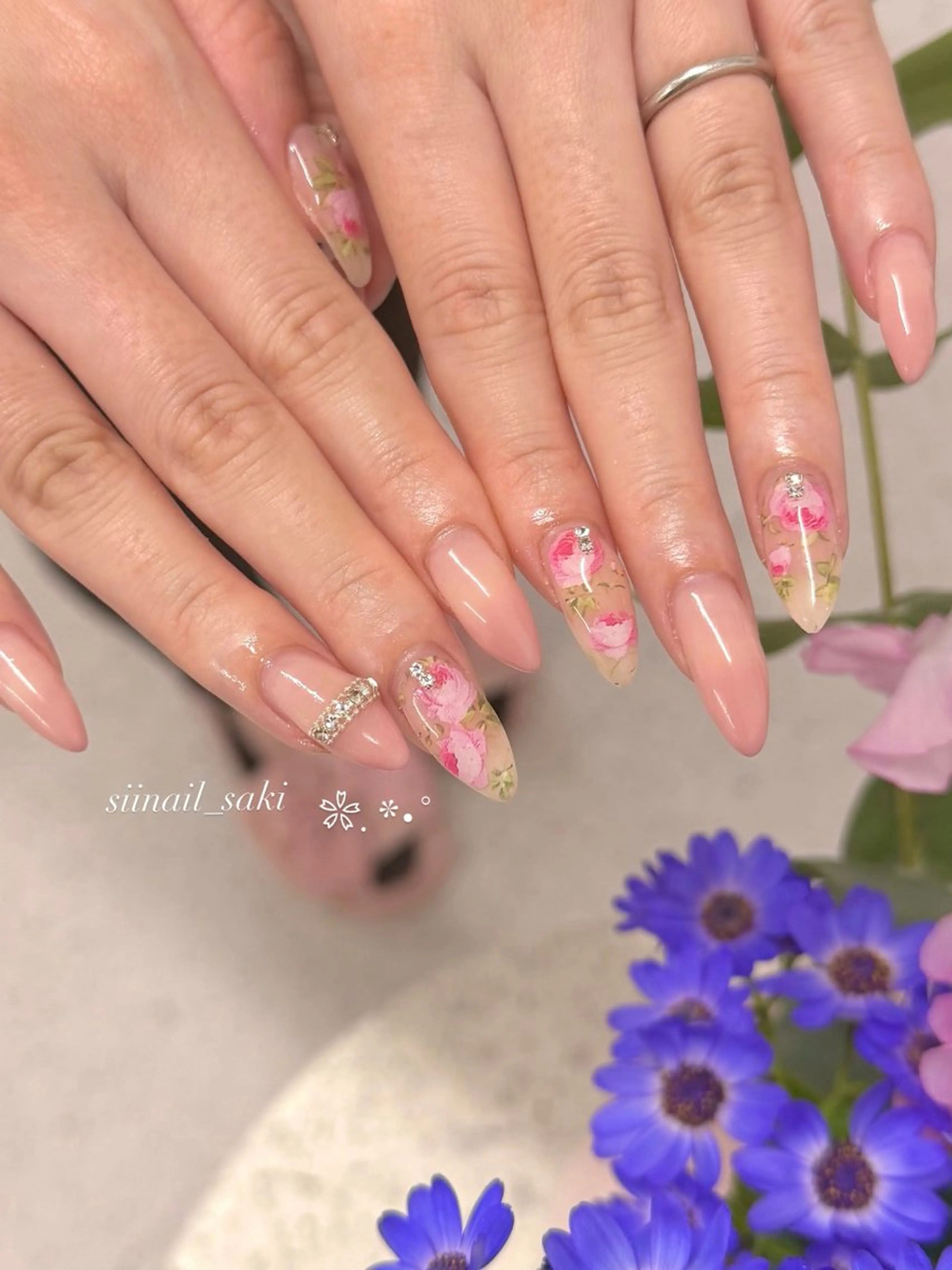 ネイル Sii nail 🤍SAKIのネイルデザイン