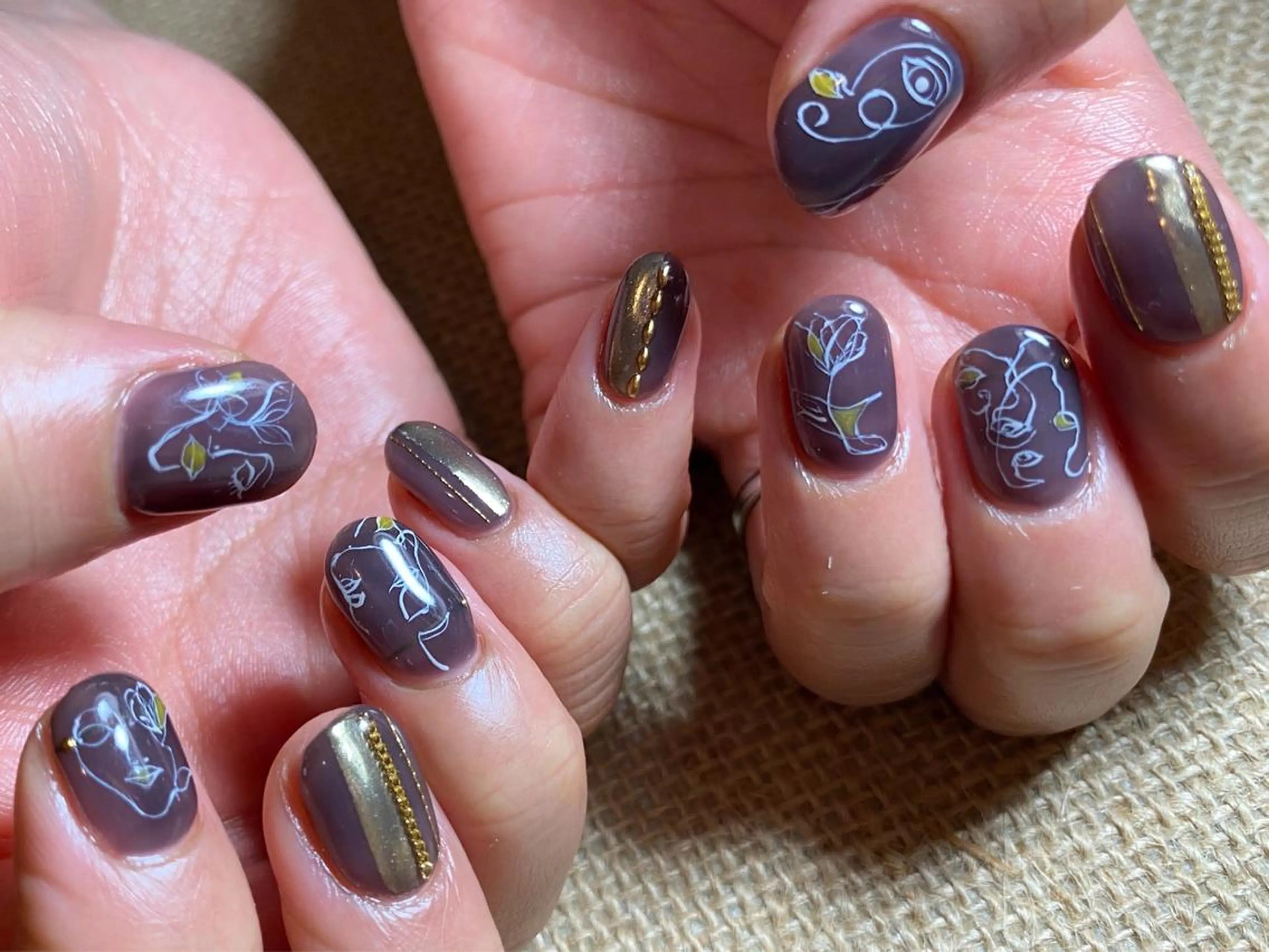 ネイル アートネイル フットネイル ジェルネイル ニュアンスネイル 赤色 山田 貴子のネイルデザイン