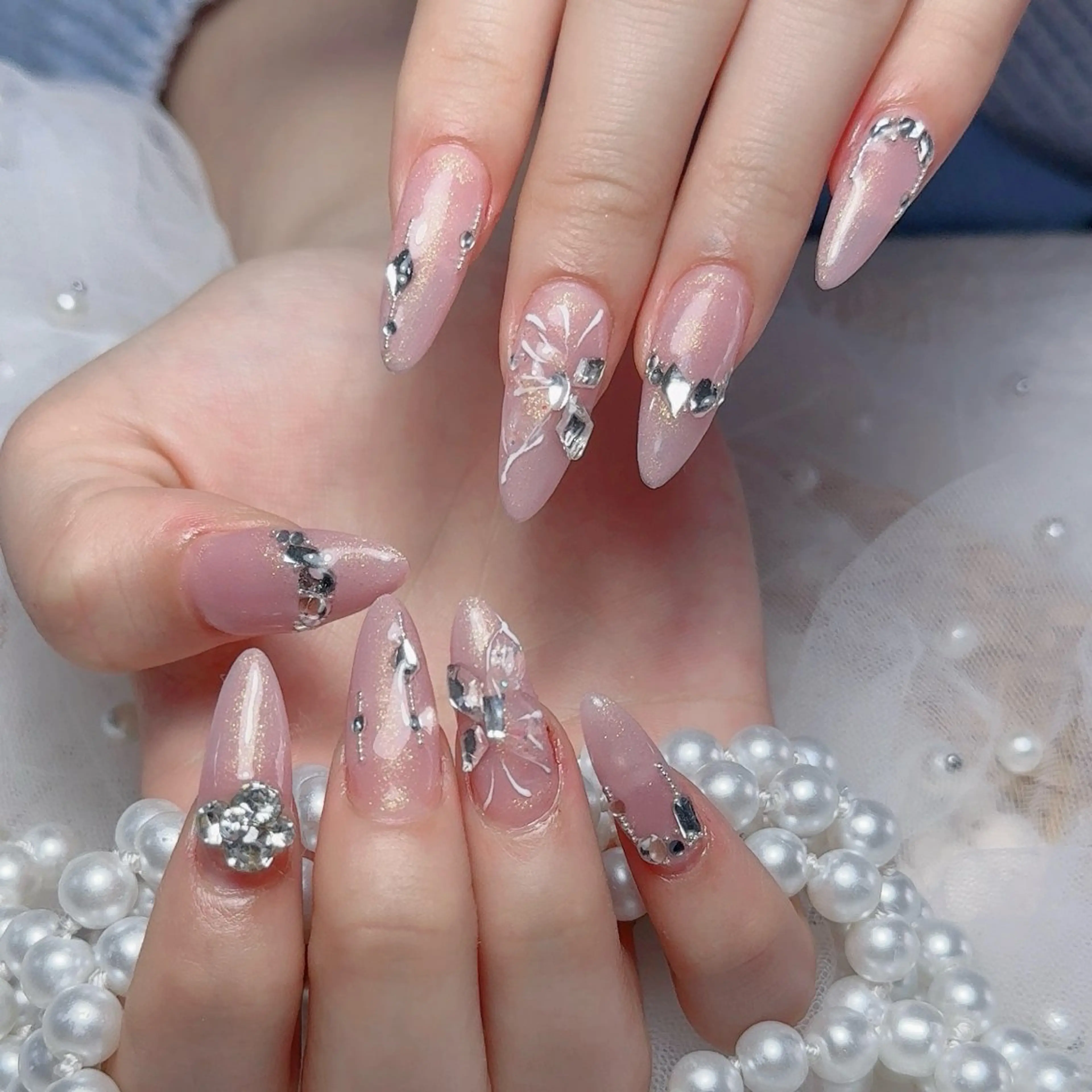 ネイル Maggie Nail🦩のネイルデザイン