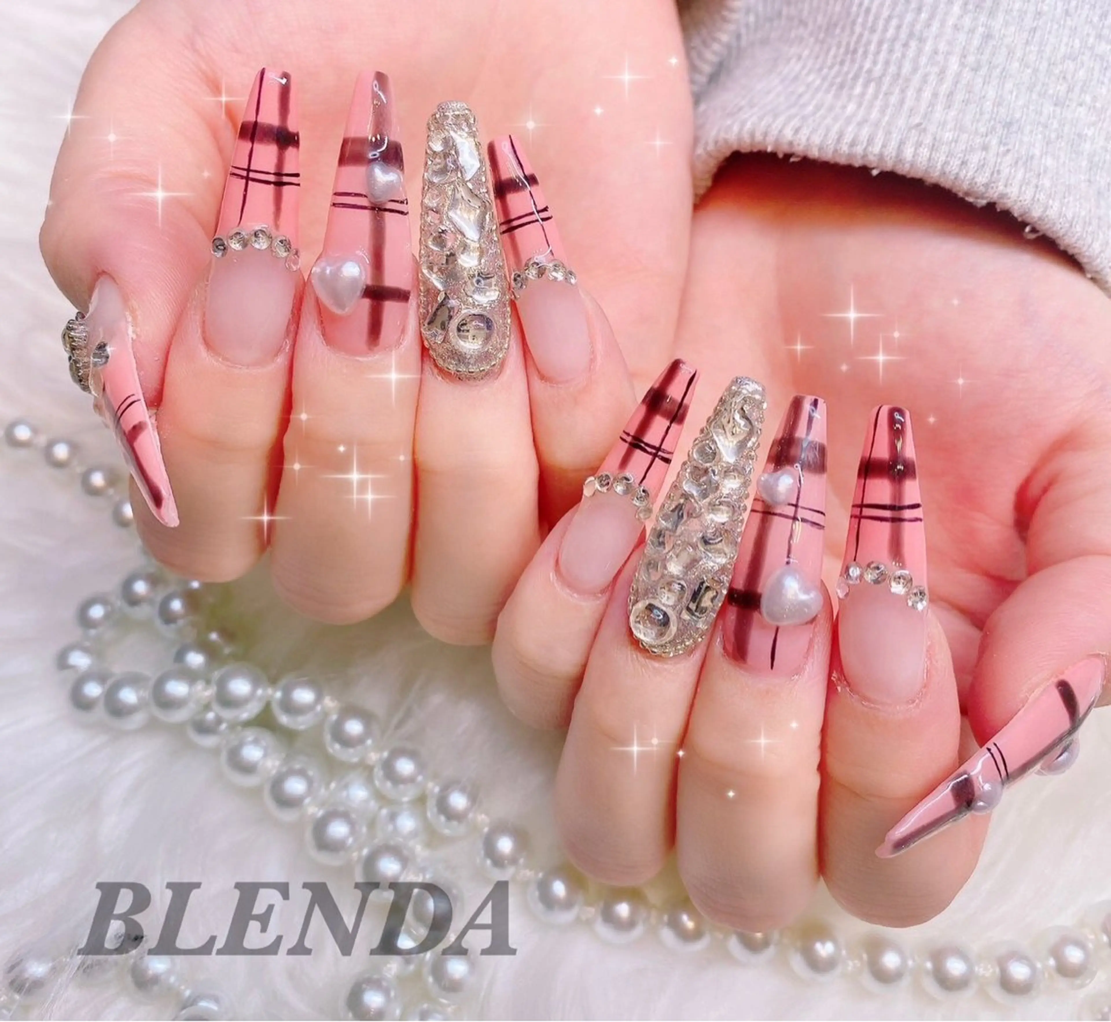 ネイル BLENDA 【ブレンダ】のネイルデザイン
