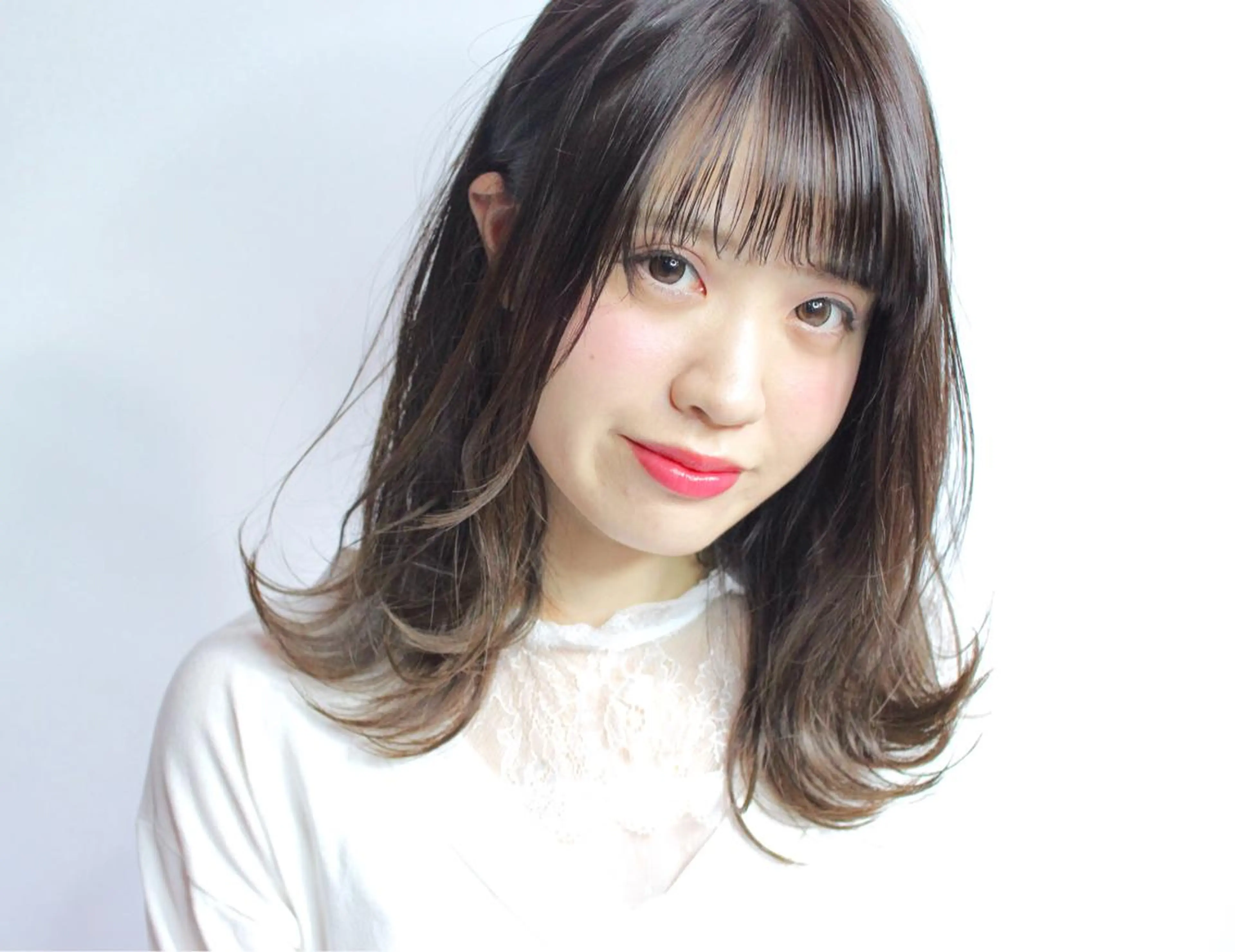 ミディアム カラー パーマ ヘアアレンジ トレンドヘア🩶 艶髪🩶yoshiのヘアスタイル