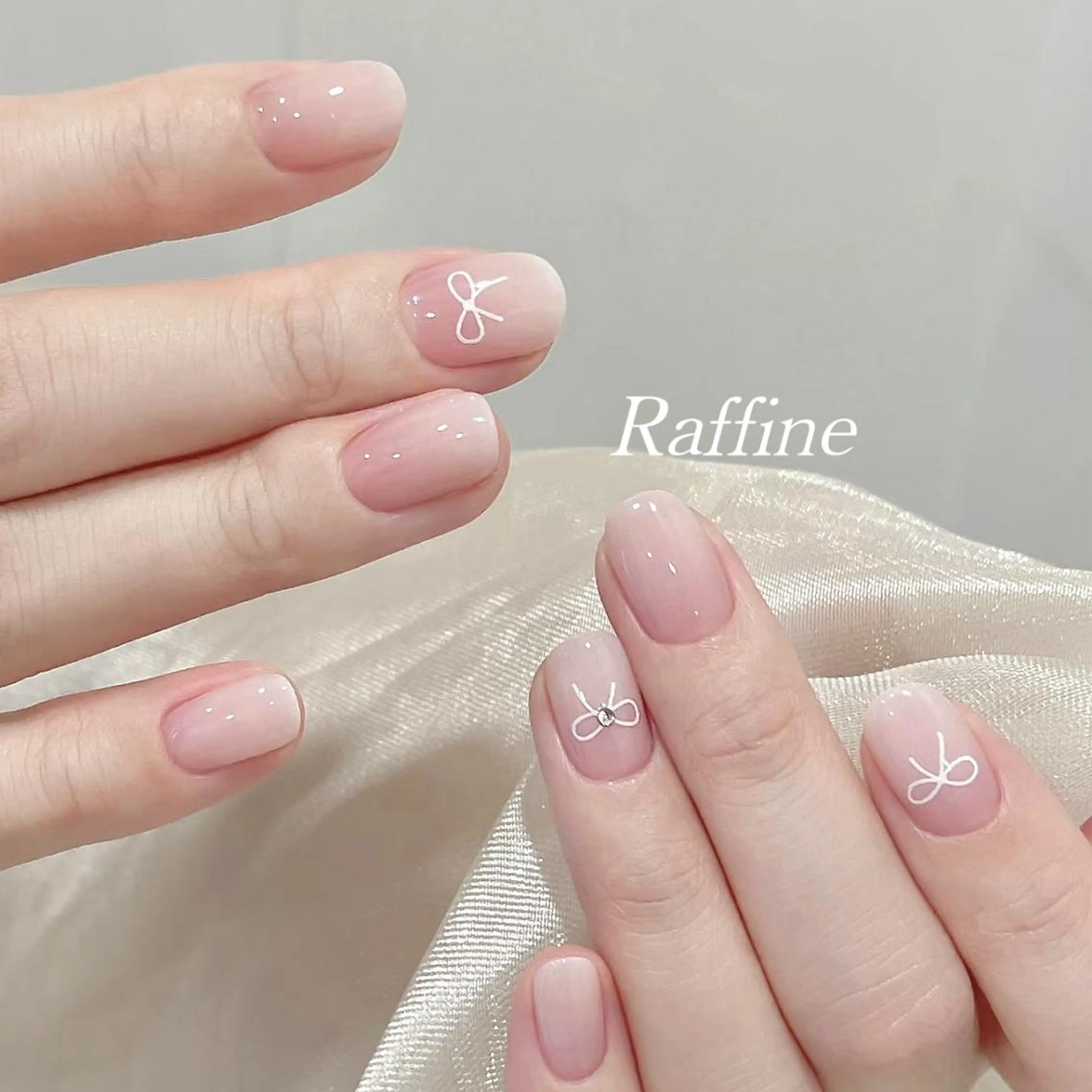 ネイル RAFFINE haru🦋🩵のネイルデザイン