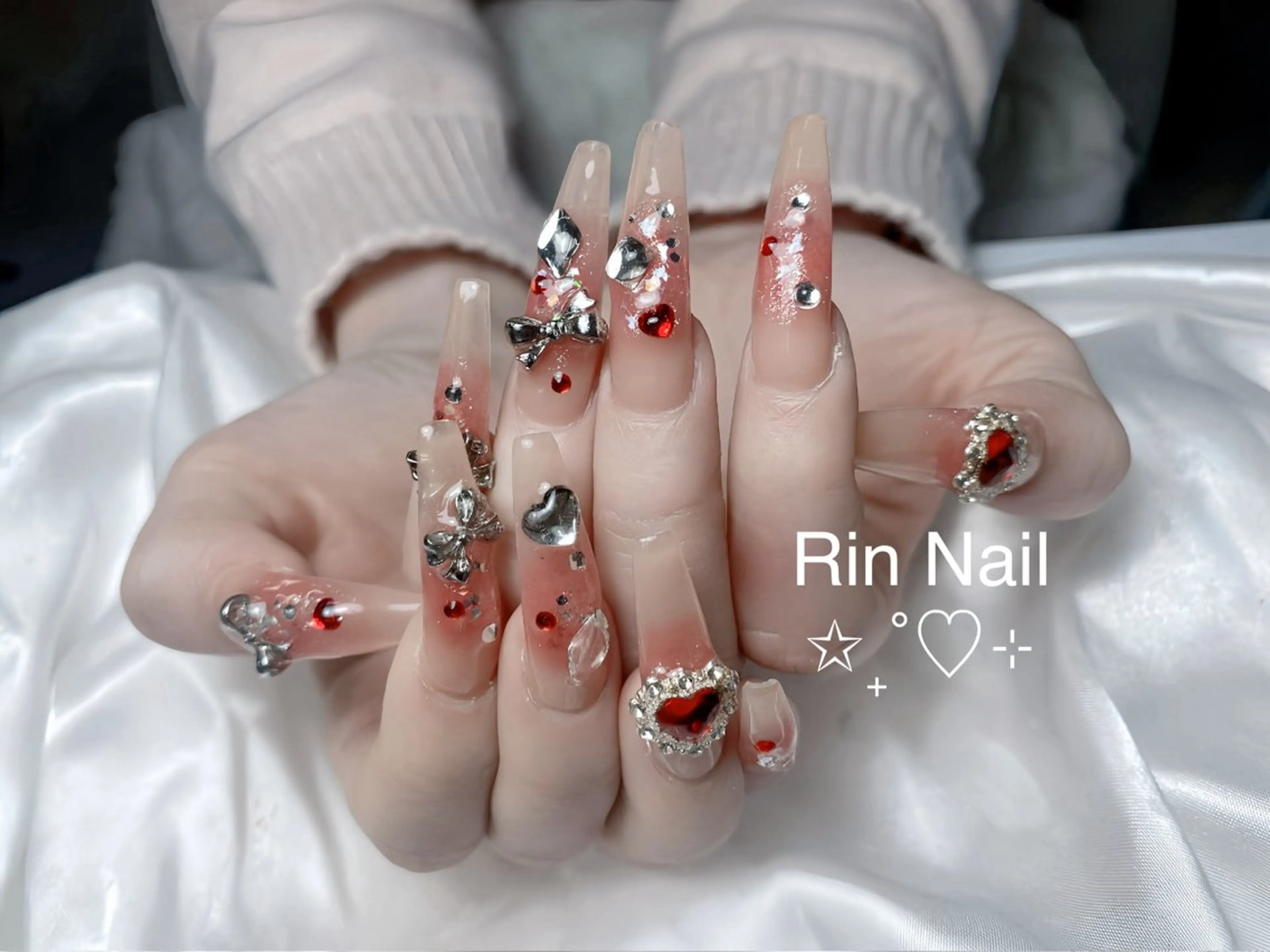 ネイル チークネイル フラッシュネイル フラワーネイル フットネイル ジェルネイル ハンドネイル Rin Nail Shinokuboのネイルデザイン