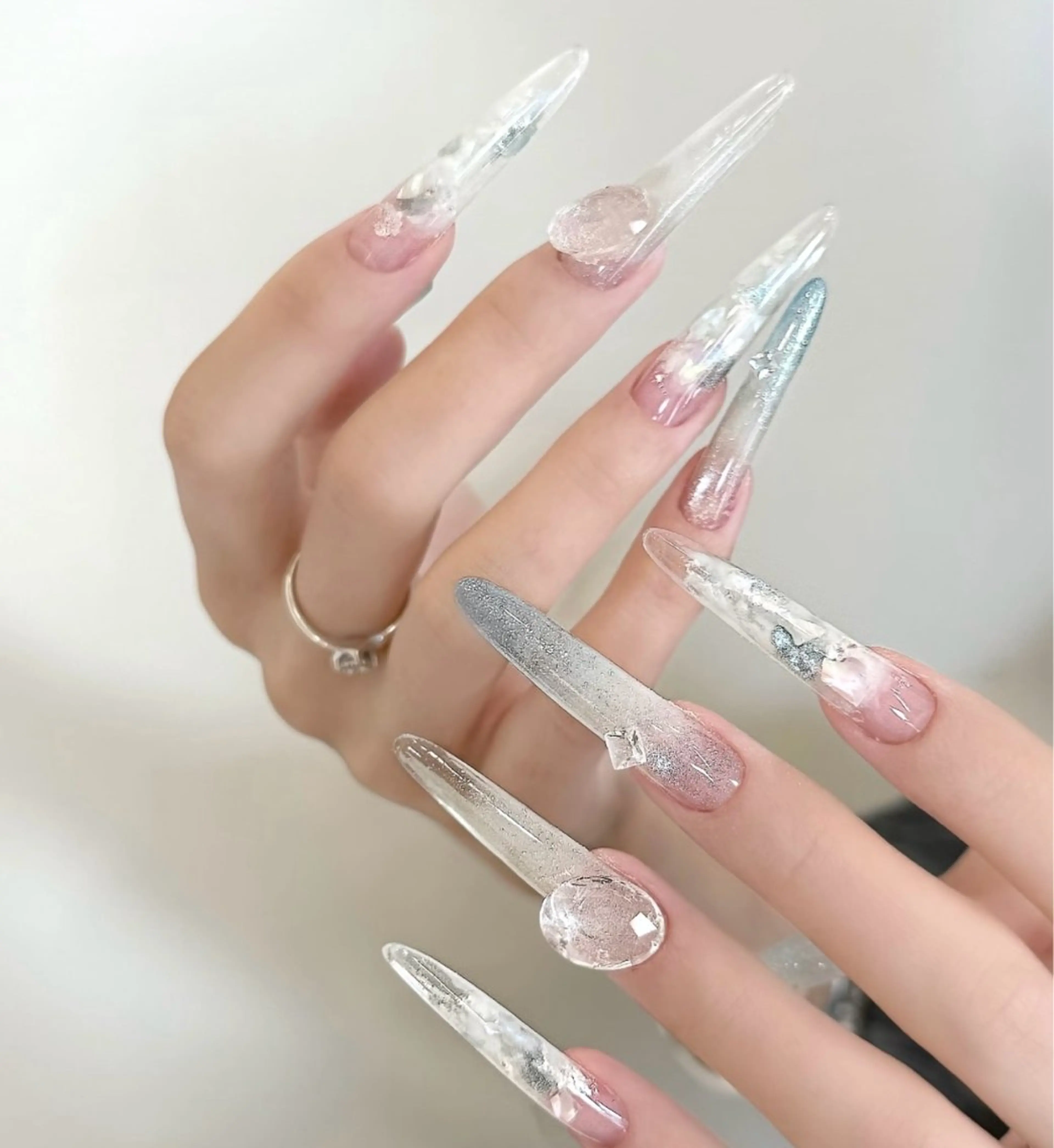 ネイル ハンドネイル Luvia Ginzaのネイルデザイン