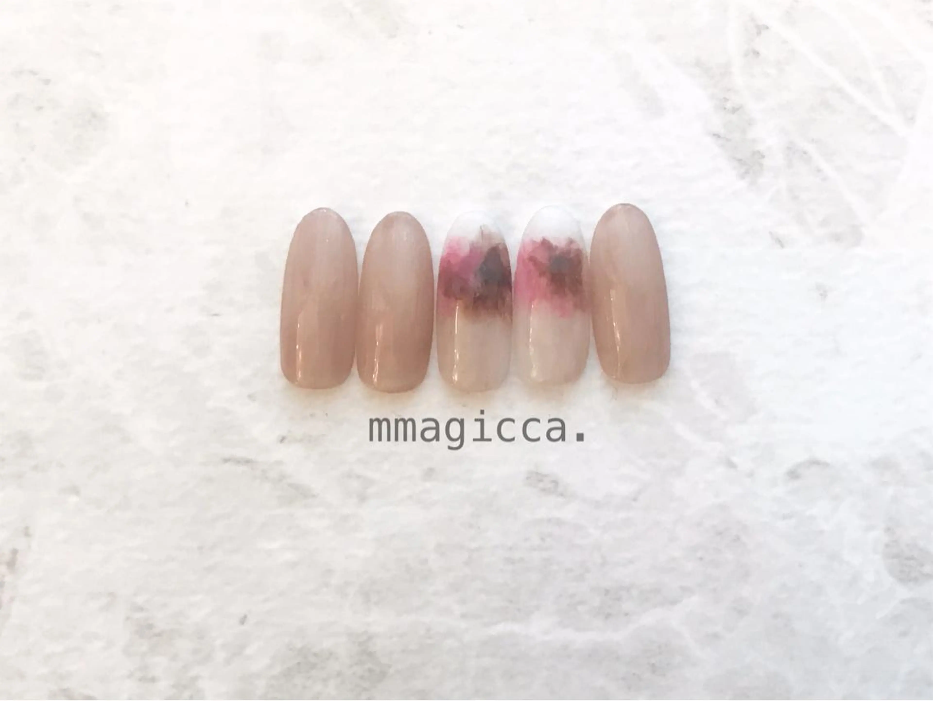 ネイル ジェルネイル mmagicca. 【 まじか. 】のネイルデザイン