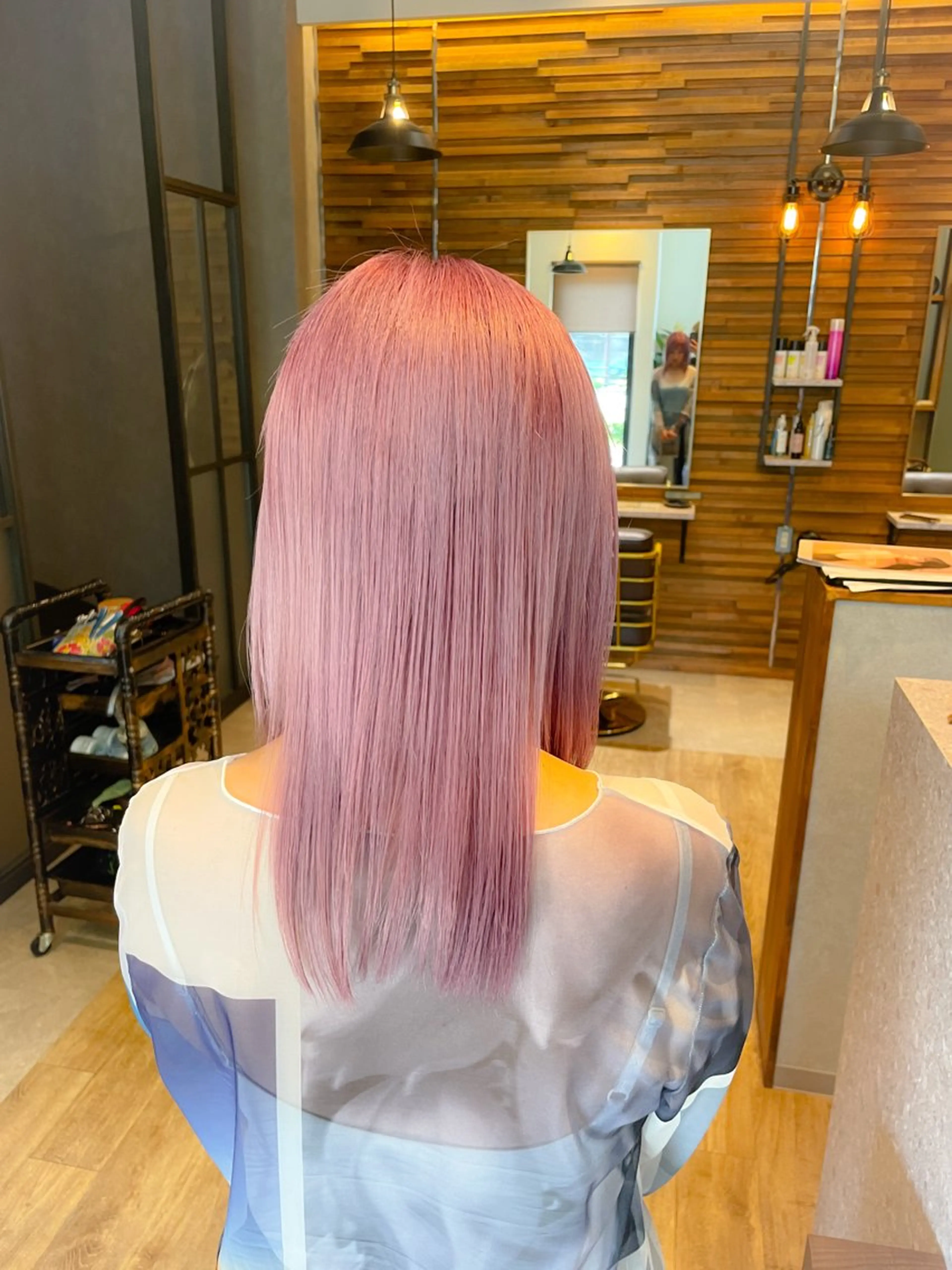 セミロング カラー 安倍 辰哉のヘアスタイル