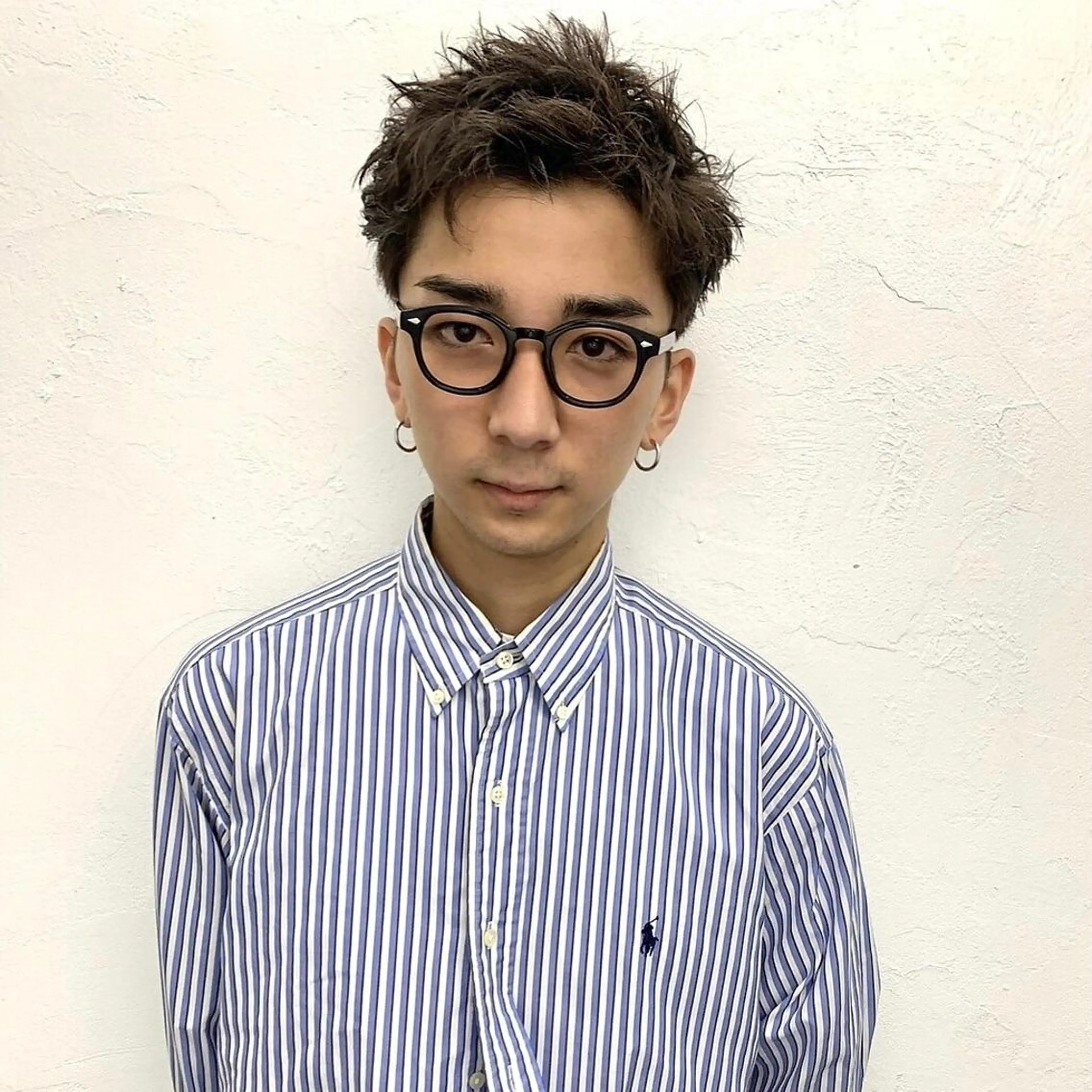 ショート カラー パーマ メンズ メンズバレイヤージュ メンズブリーチ センターパート フェードカット メンズハイライト 無料カットモデル募集 🌱ひょうがのヘアスタイル