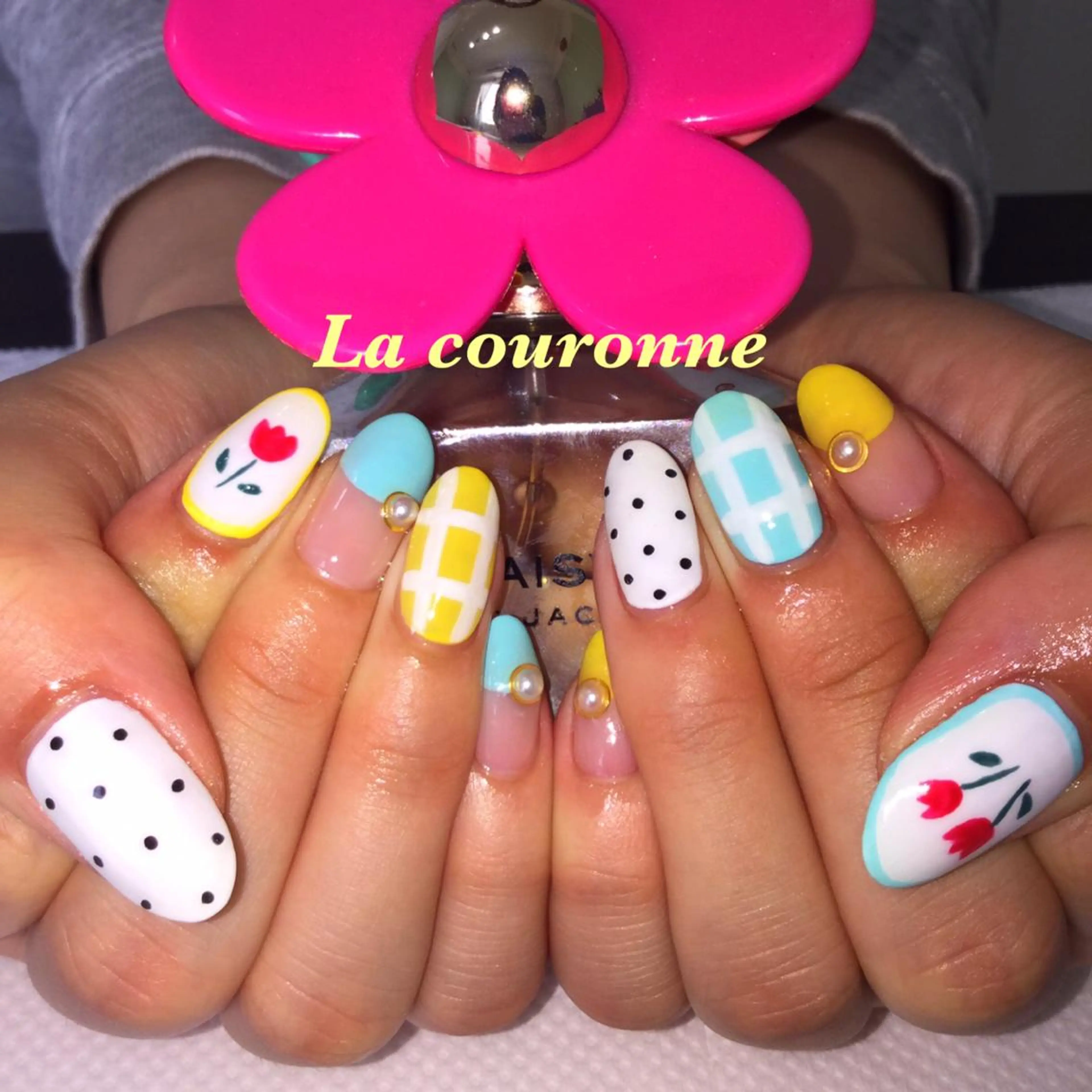 ネイル ハンドネイル Lacouronne NATSUMIのネイルデザイン