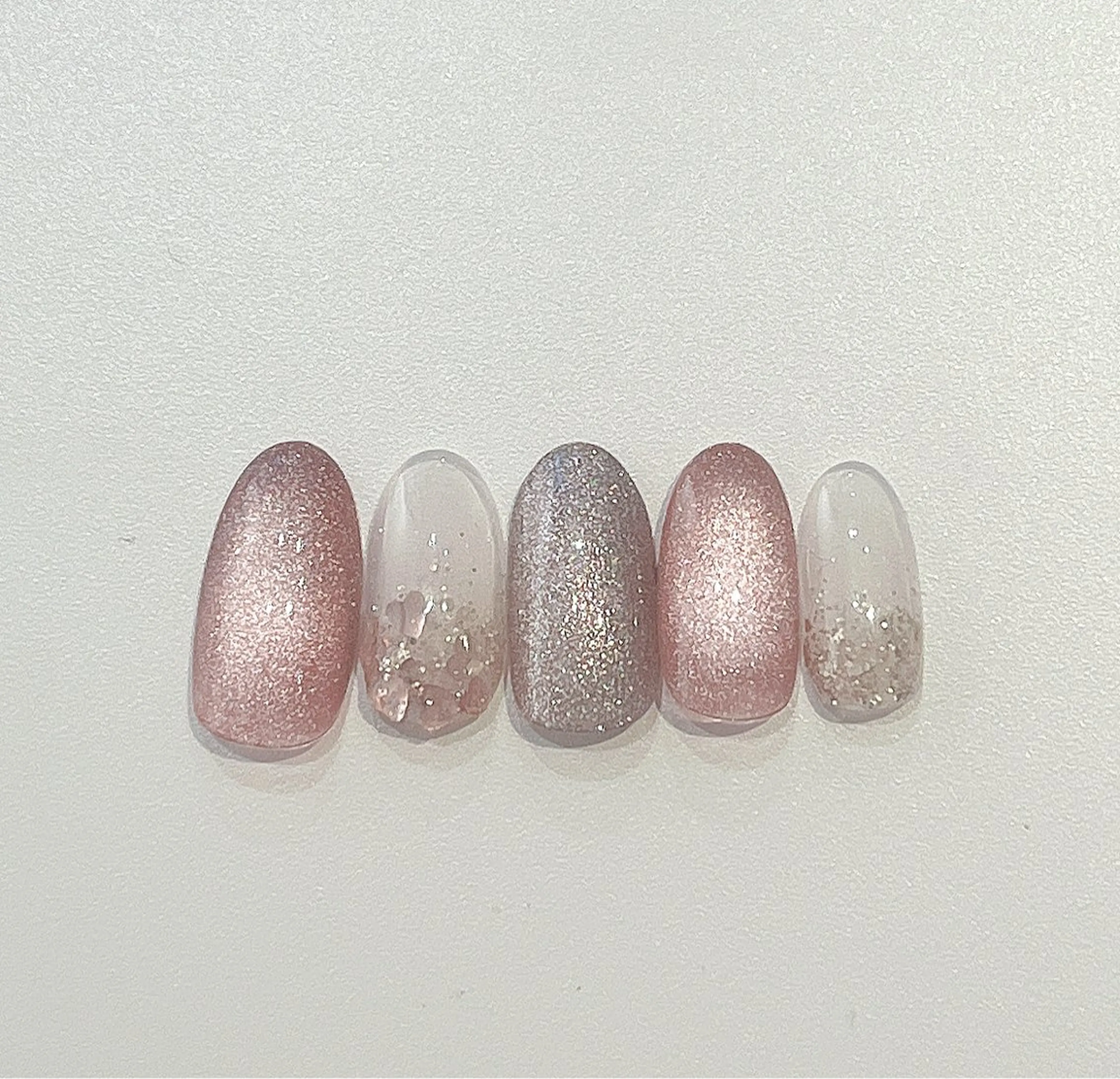 ネイル LIAnail MOEのネイルデザイン