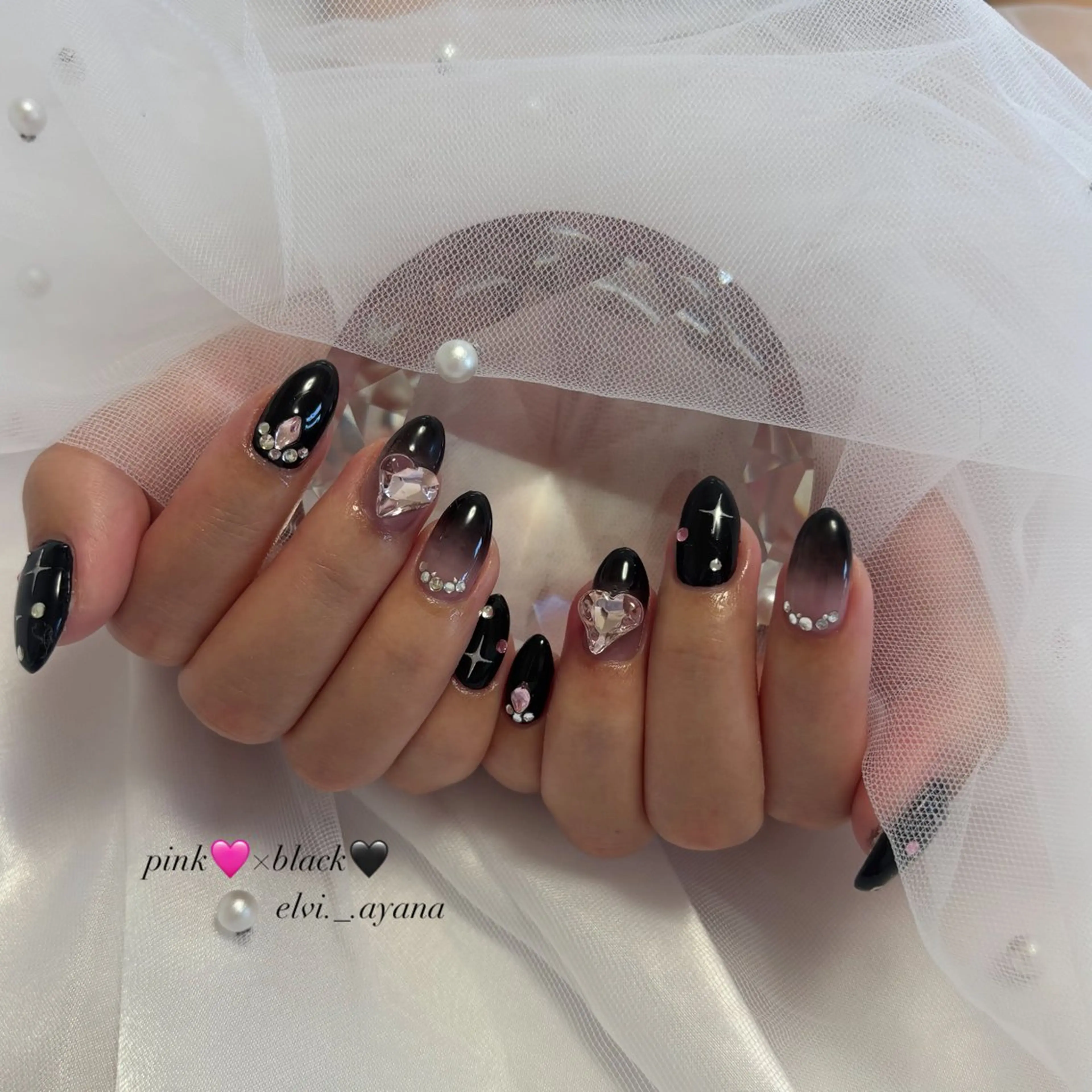 ネイル 𝚊𝚢𝚊𝚗𝚊 .のネイルデザイン