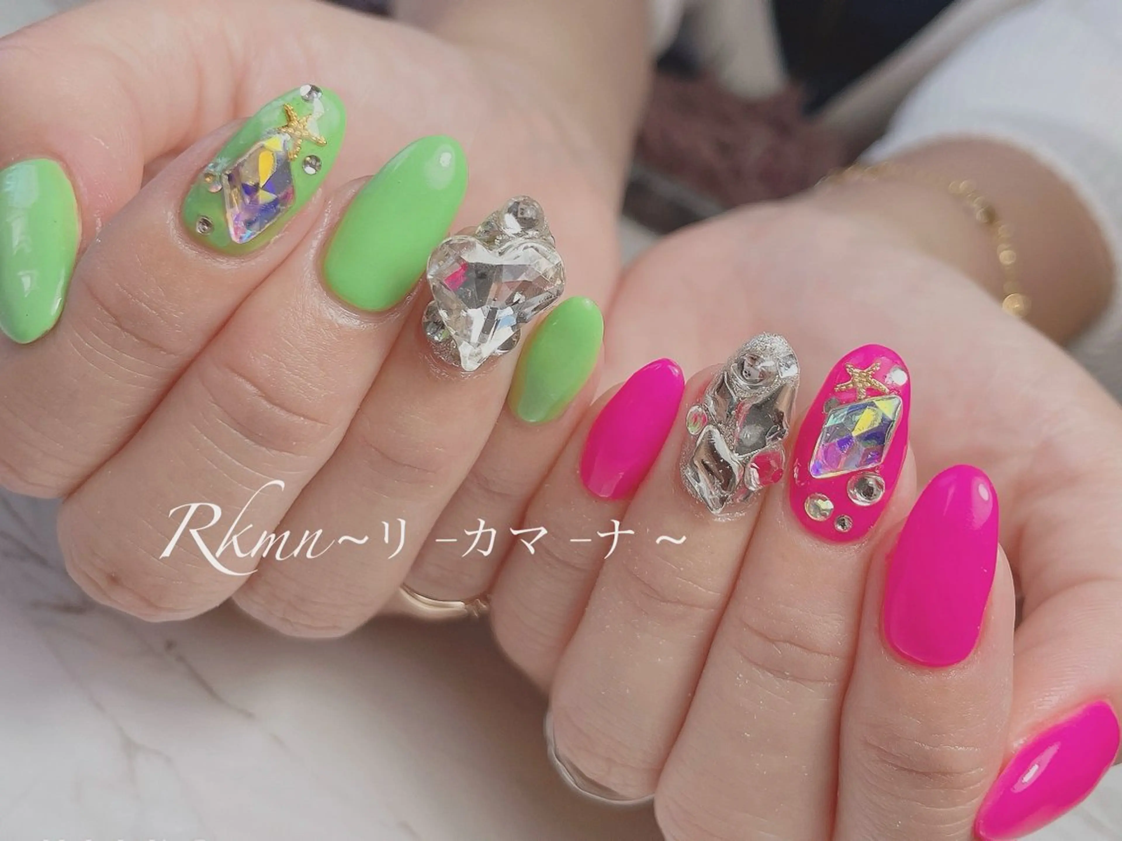 ネイル アートネイル グリーン ピンク 春ネイル ハンドネイル フットネイル ハンドケア Rkmn ~リ-カマ-ナ~のネイルデザイン