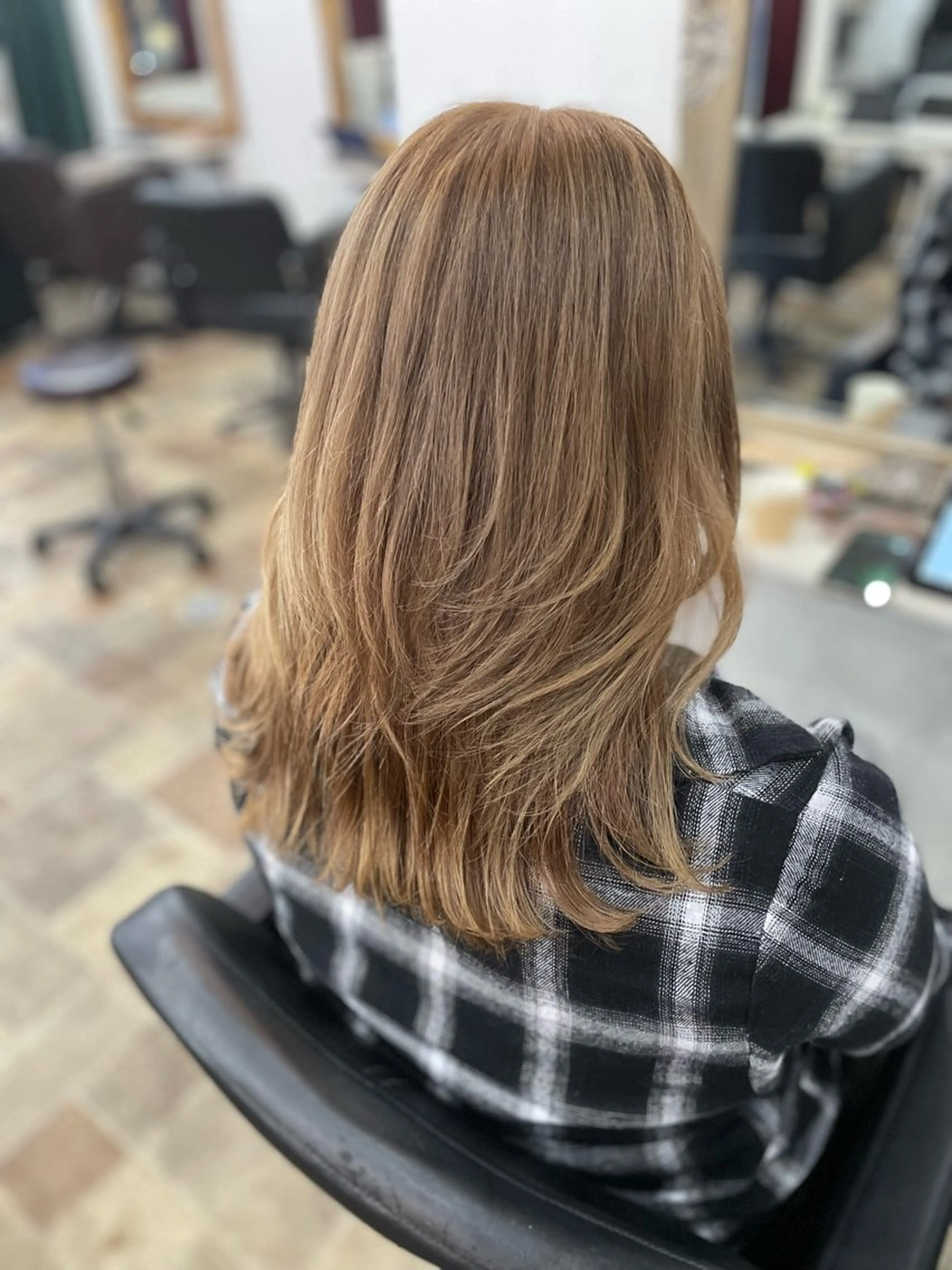 セミロング カラー amphihair 高橋祐也のヘアスタイル