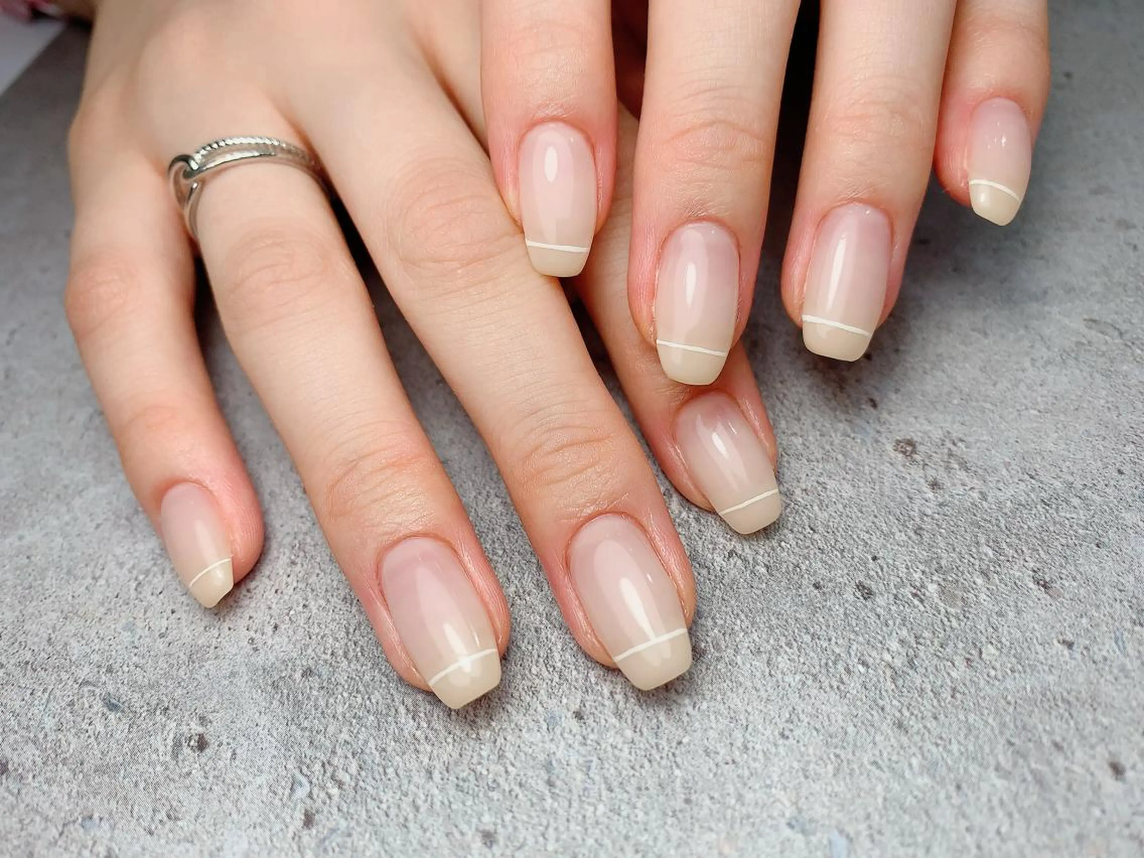 ネイル ハンドネイル 𝐑𝐞𝐯𝐢𝐨 ___堺市西区のマツエク・マツパデザイン