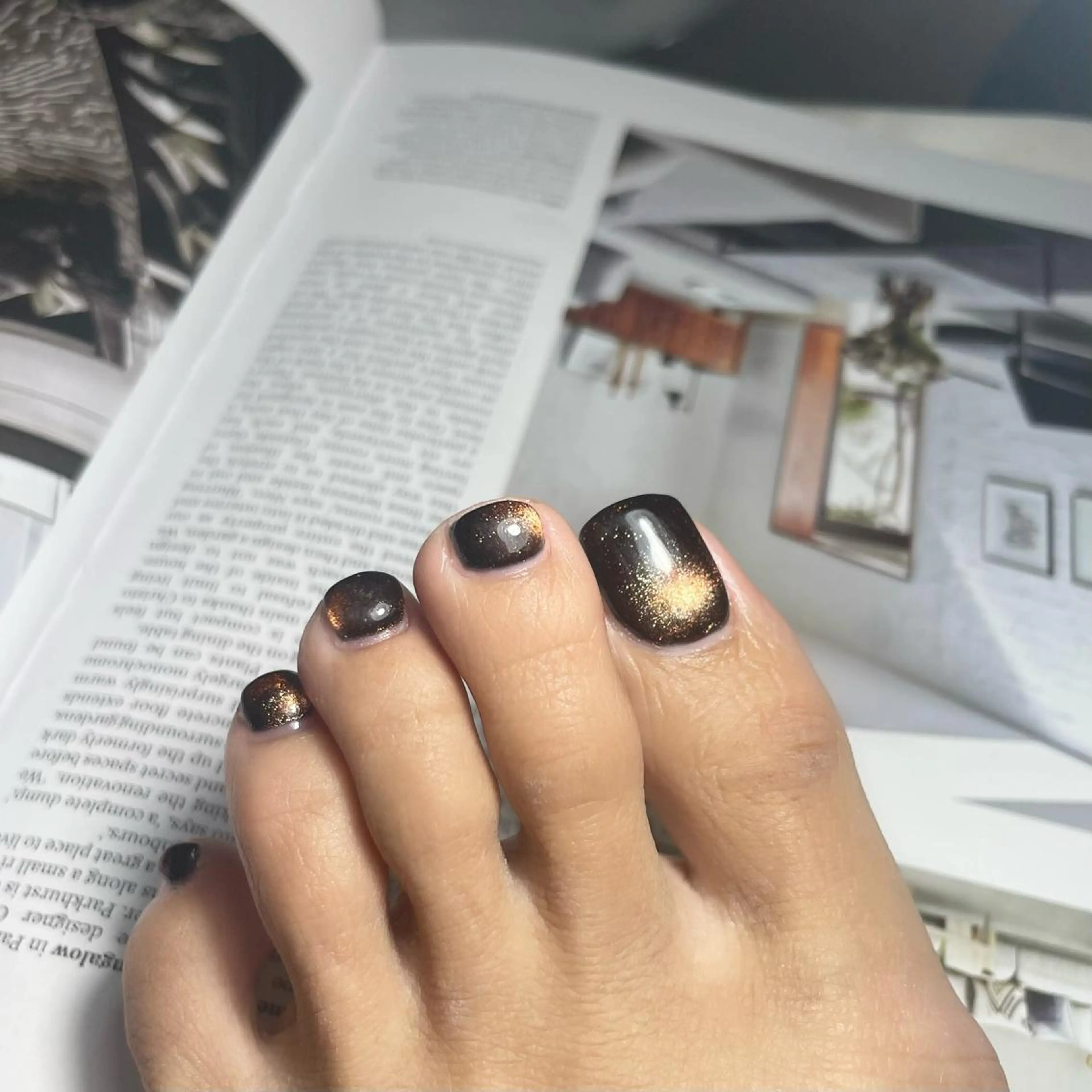 footネイル👣【選べるメニュー👩🏻‍🎨】【ミラー/オーロラ/マグネット】の写真