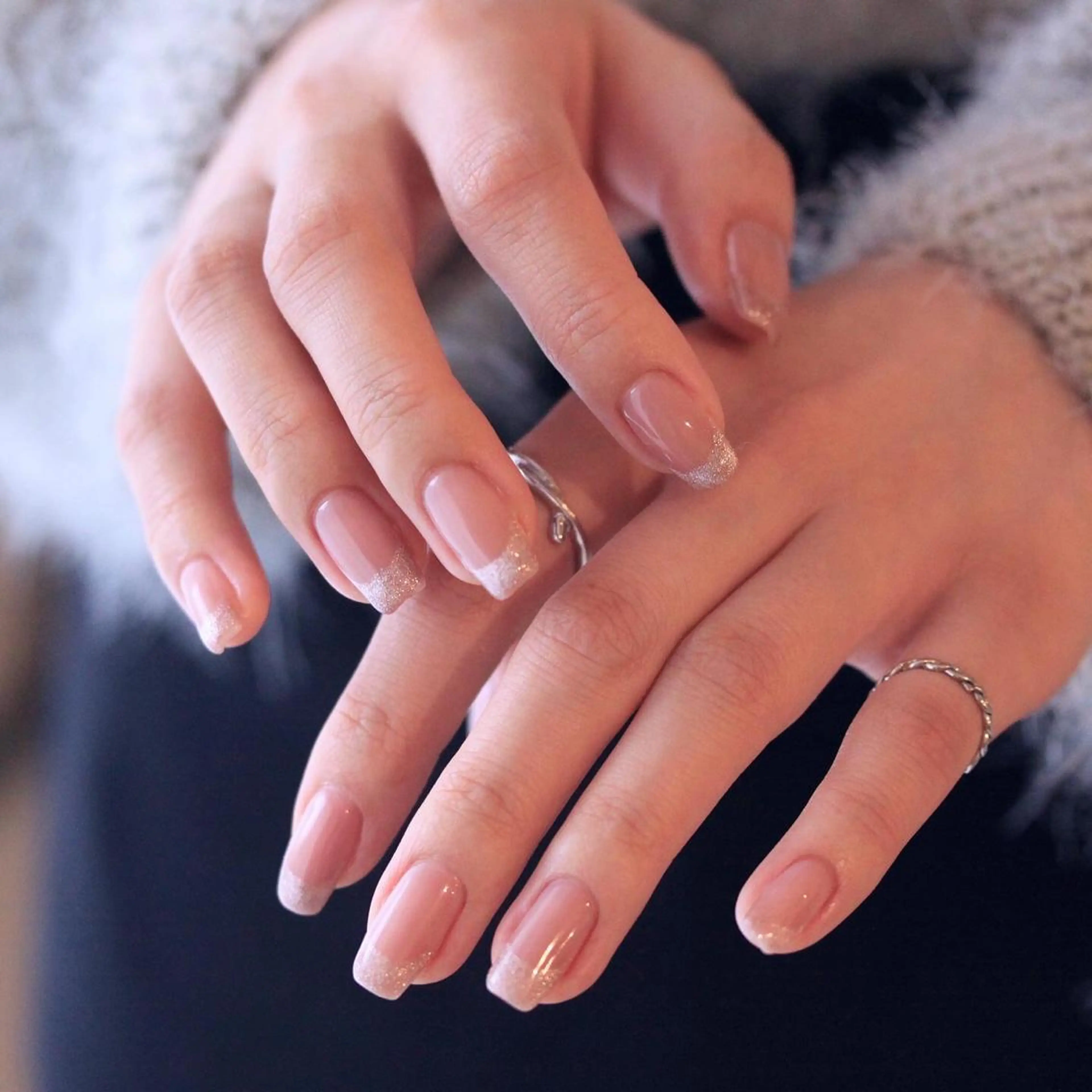 ネイル マグネットネイル シンプルネイル ハンドネイル Elio所属・Elio 国泰寺のネイルデザイン