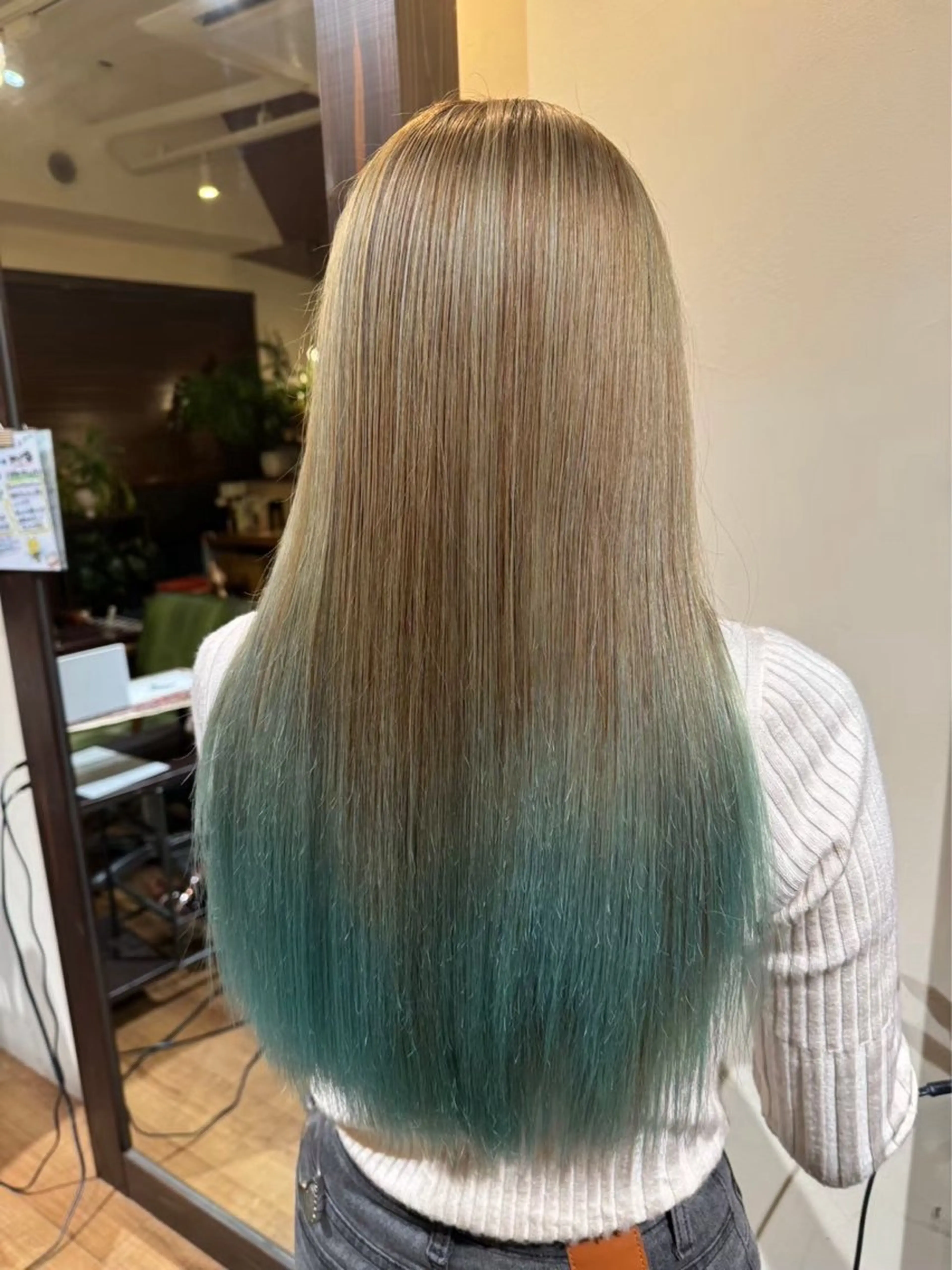 ロング カラー なぎさ/ﾏﾂﾊﾟ ｽﾄﾚｰﾄ/ｶﾗｰのヘアスタイル