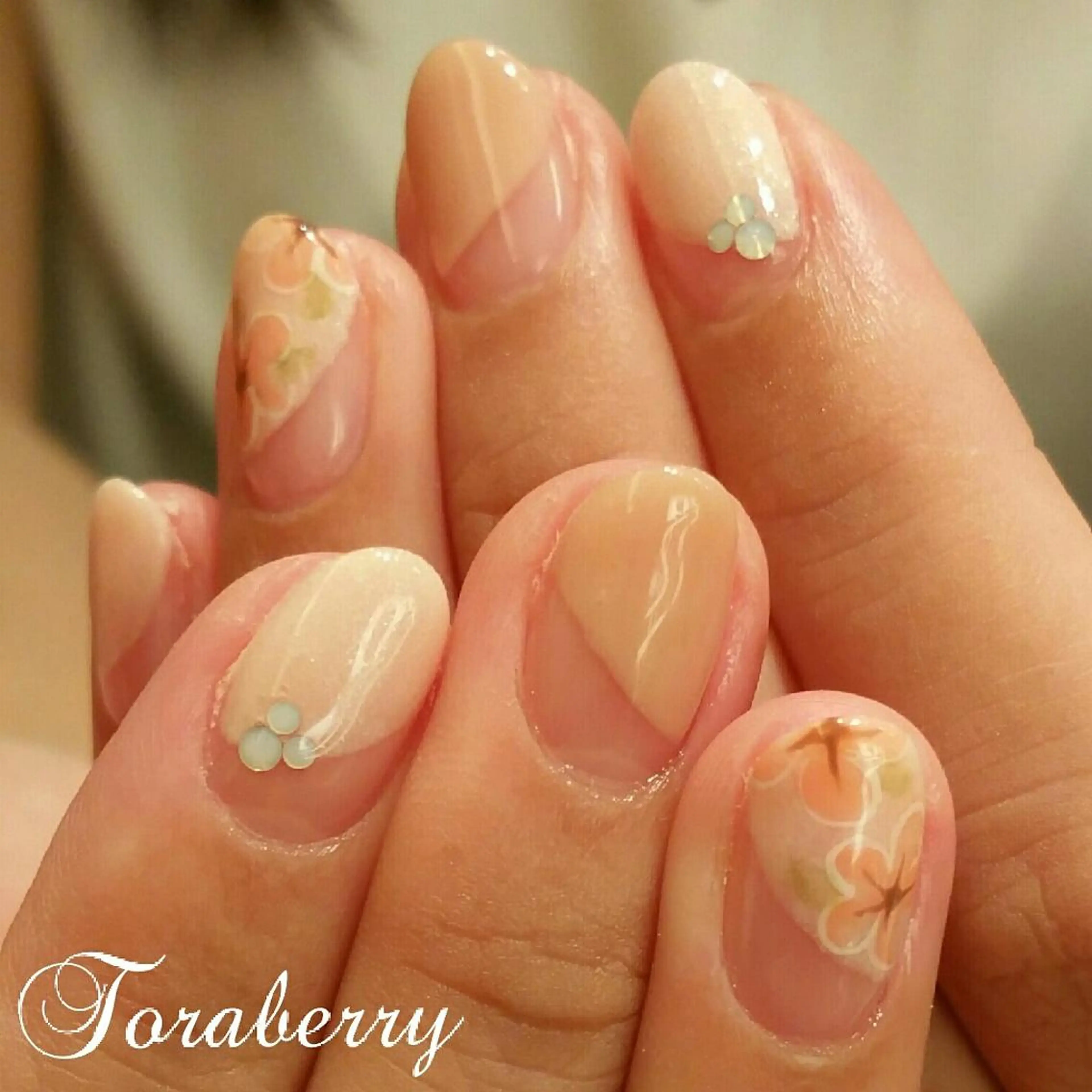 ネイル ネイリスト なつみのネイルデザイン