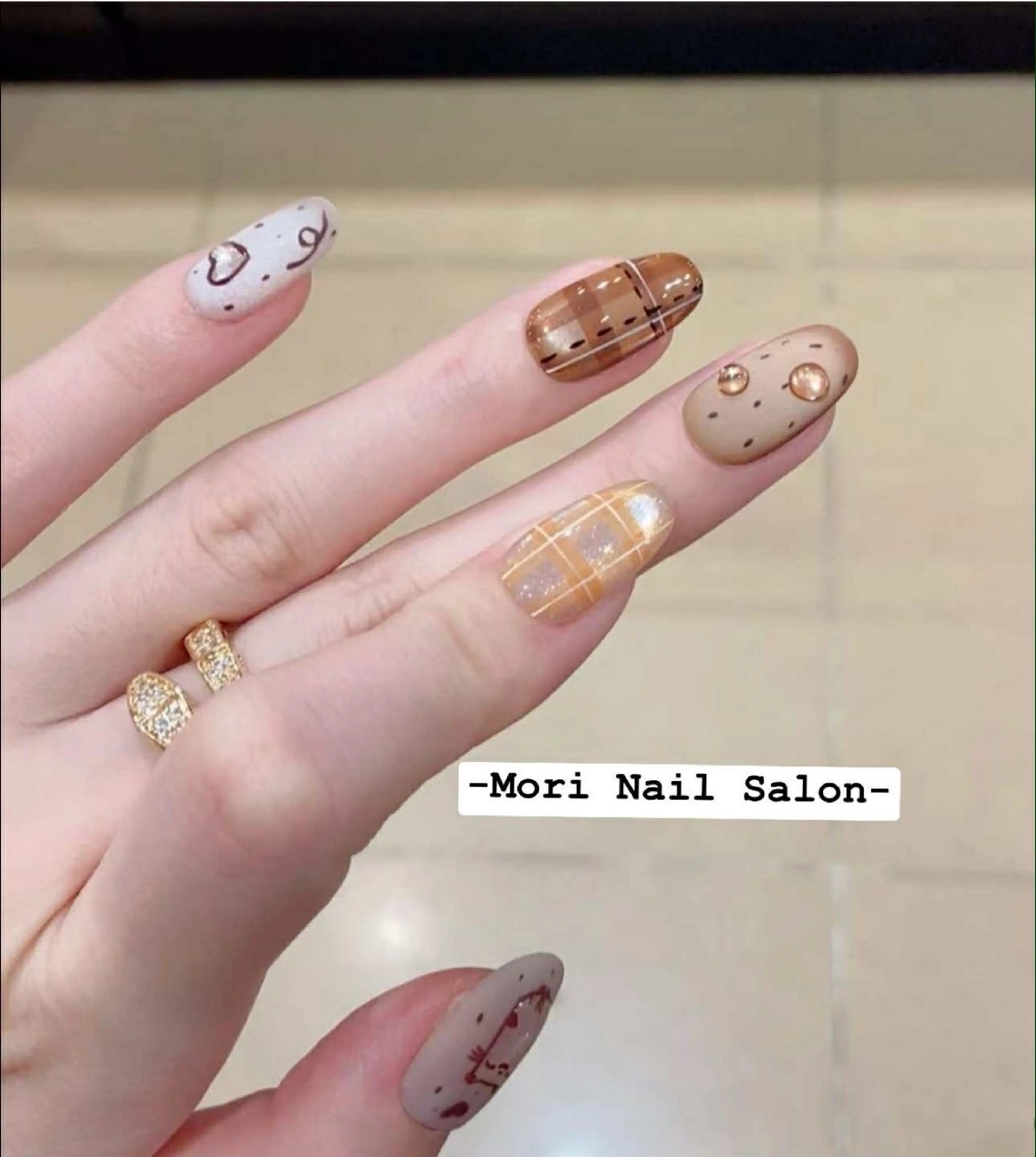 ネイル ハンドネイル MORI ネイル SALONのネイルデザイン