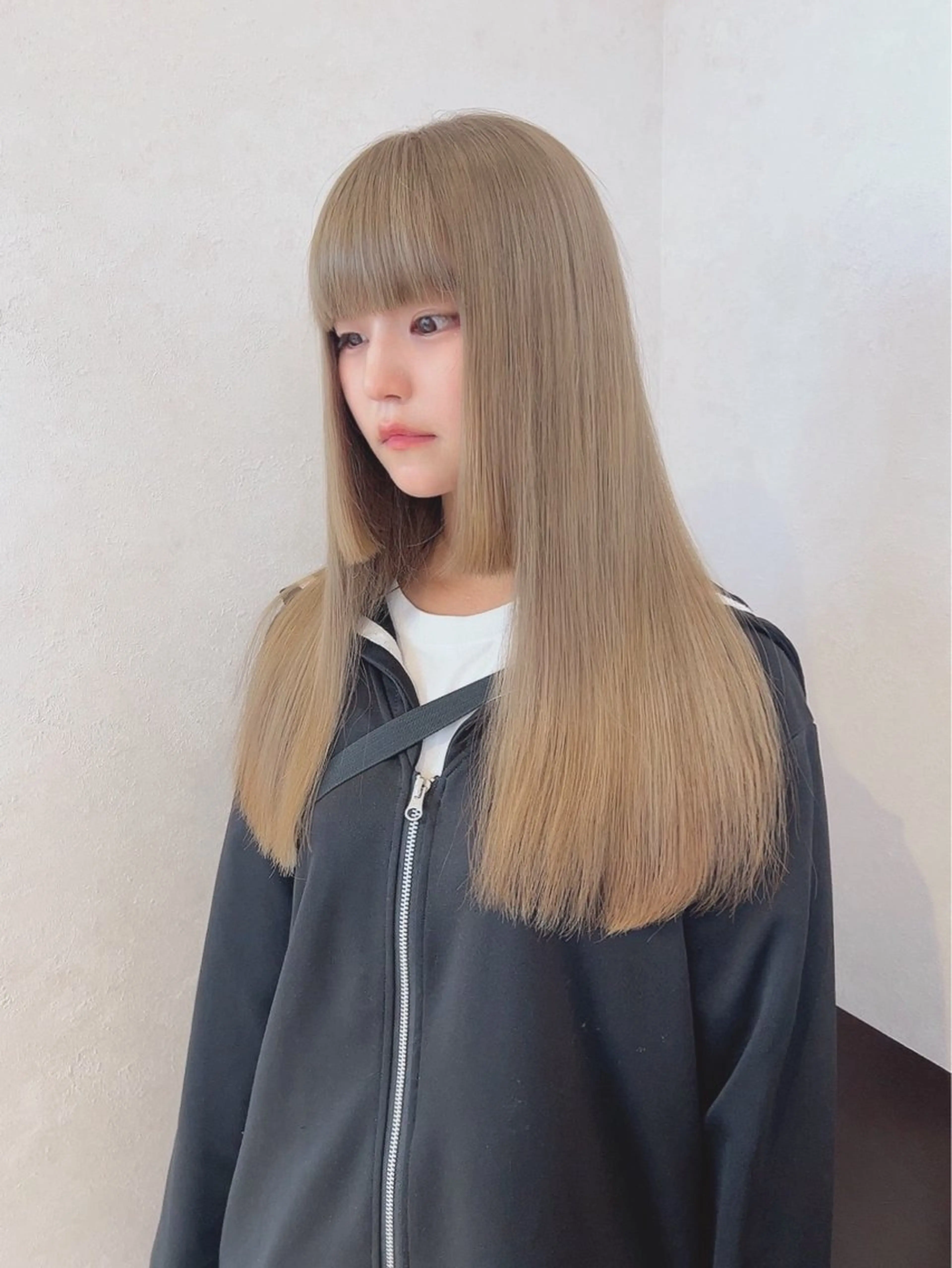 カラー 🖤複雑履歴ブリーチ Mizuki 🖤のヘアスタイル