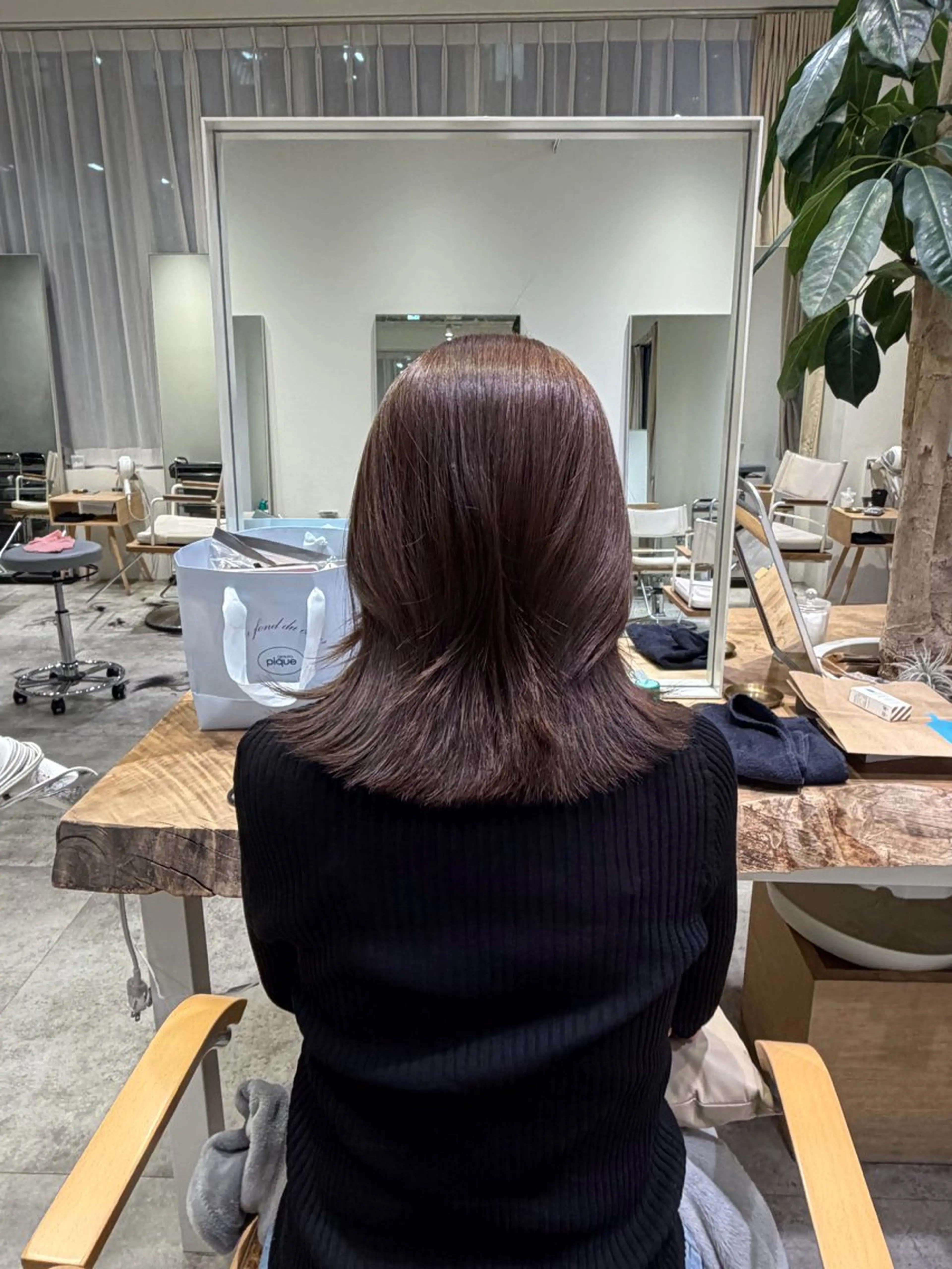 セミロング ヘアカラー トリートメント 渋谷 透明感カラー 雄貴のヘアスタイル
