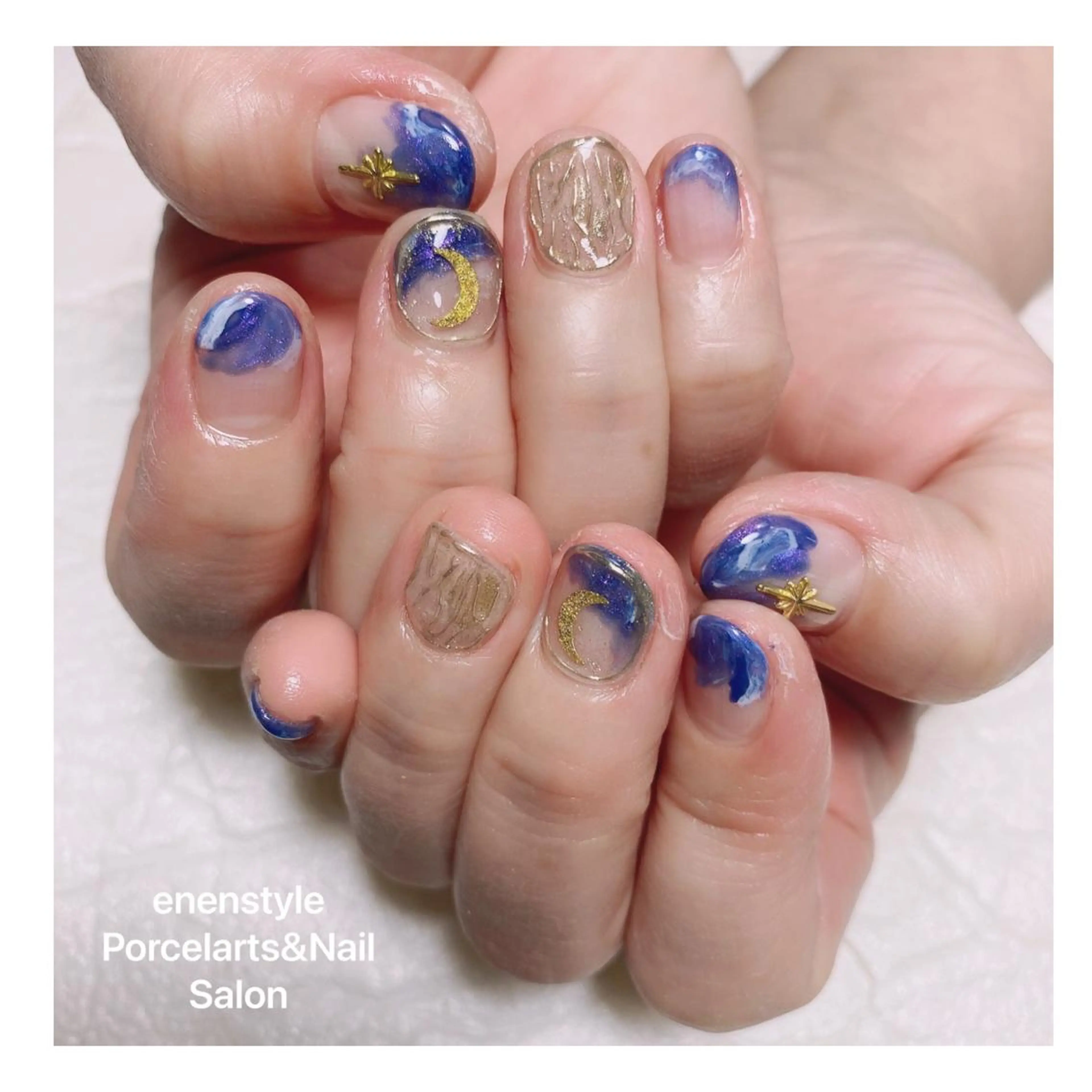 ショート ネイル 👑enen style👑のネイルデザイン