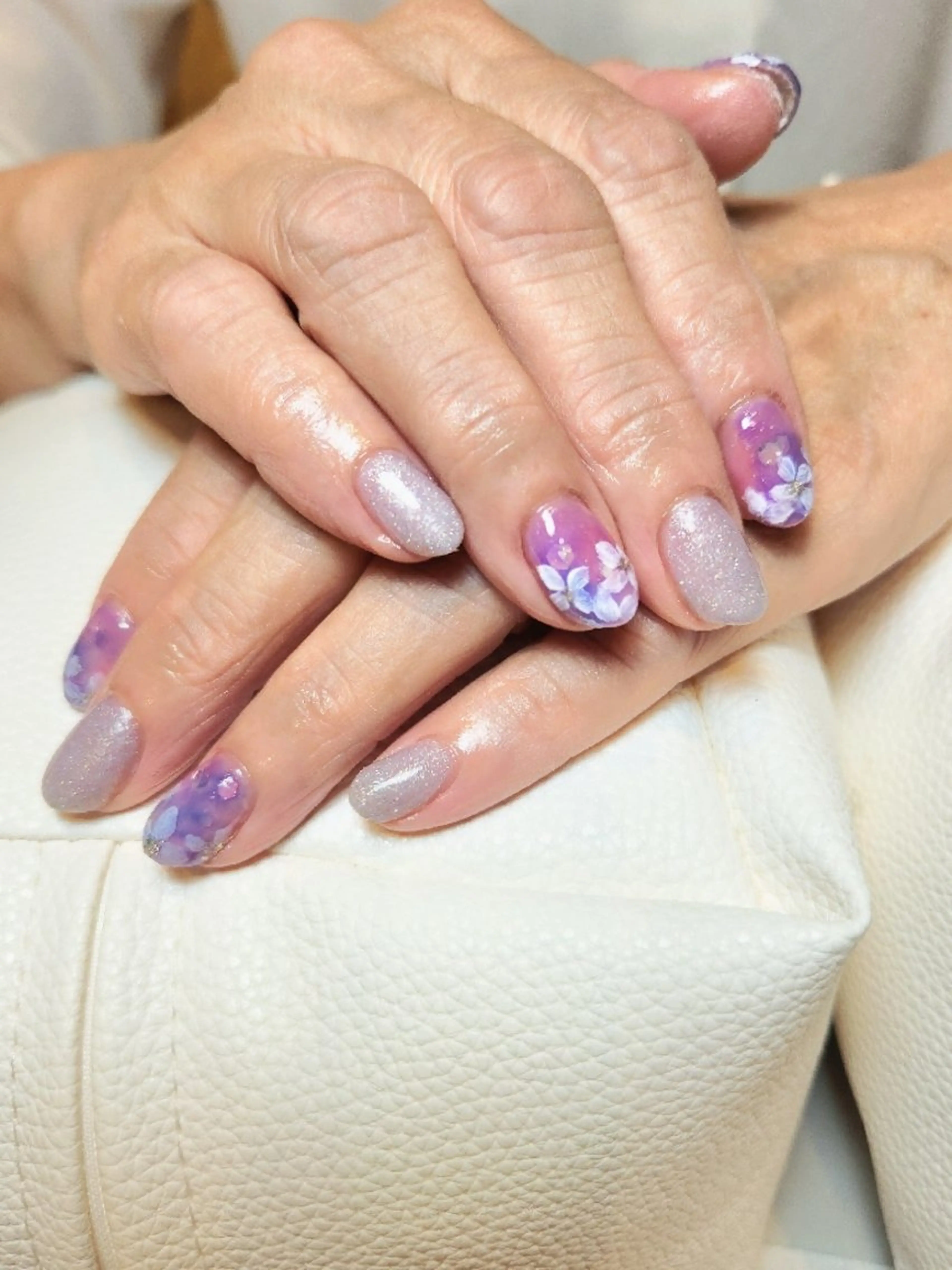 ネイル フラワーネイル ジェルネイル ラメ(グリッター) パープル Nailroom3  古屋明美のネイルデザイン