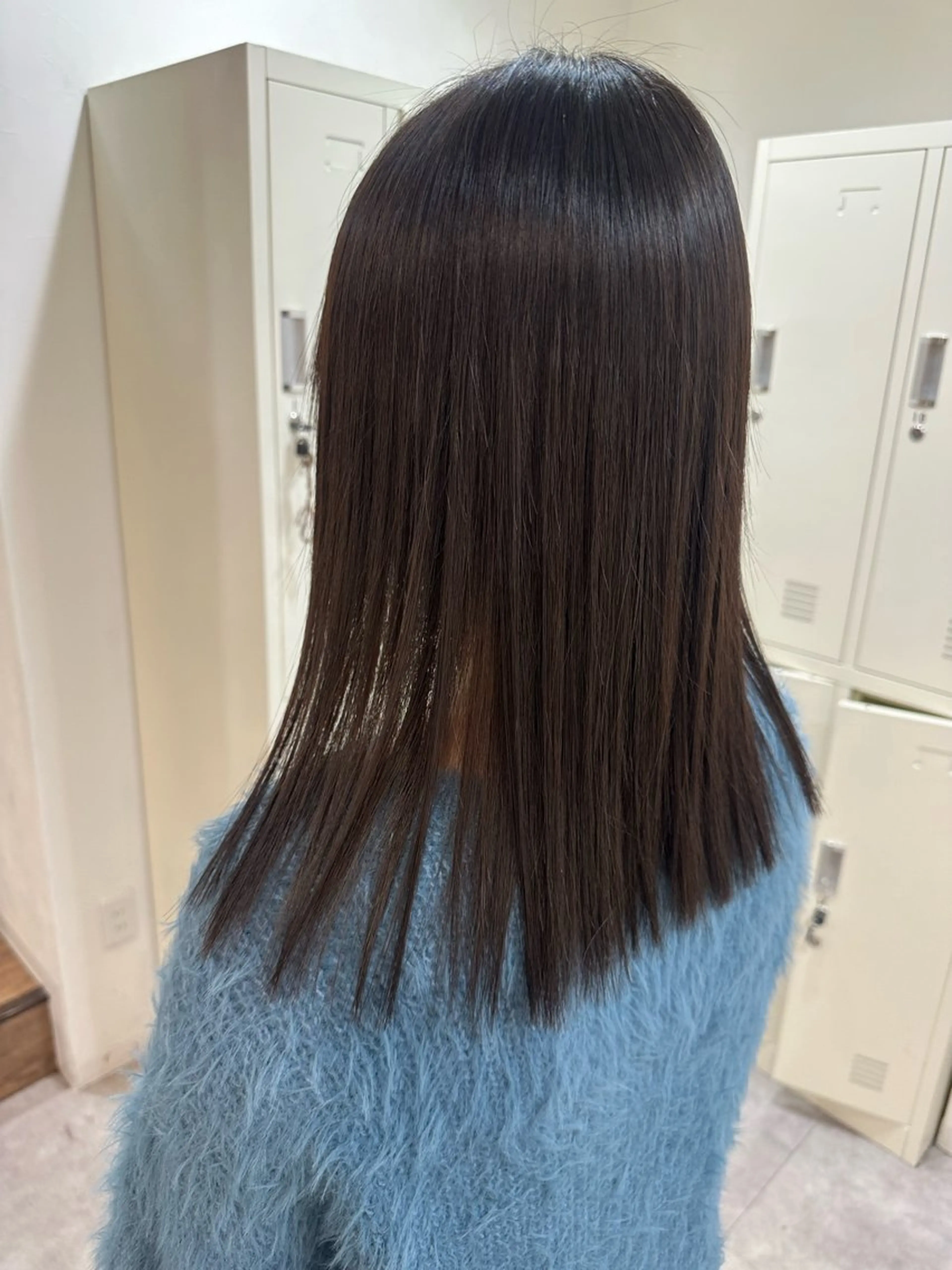 セミロング カット 縮毛矯正 🫧MANA レイヤーカット🌙のヘアスタイル