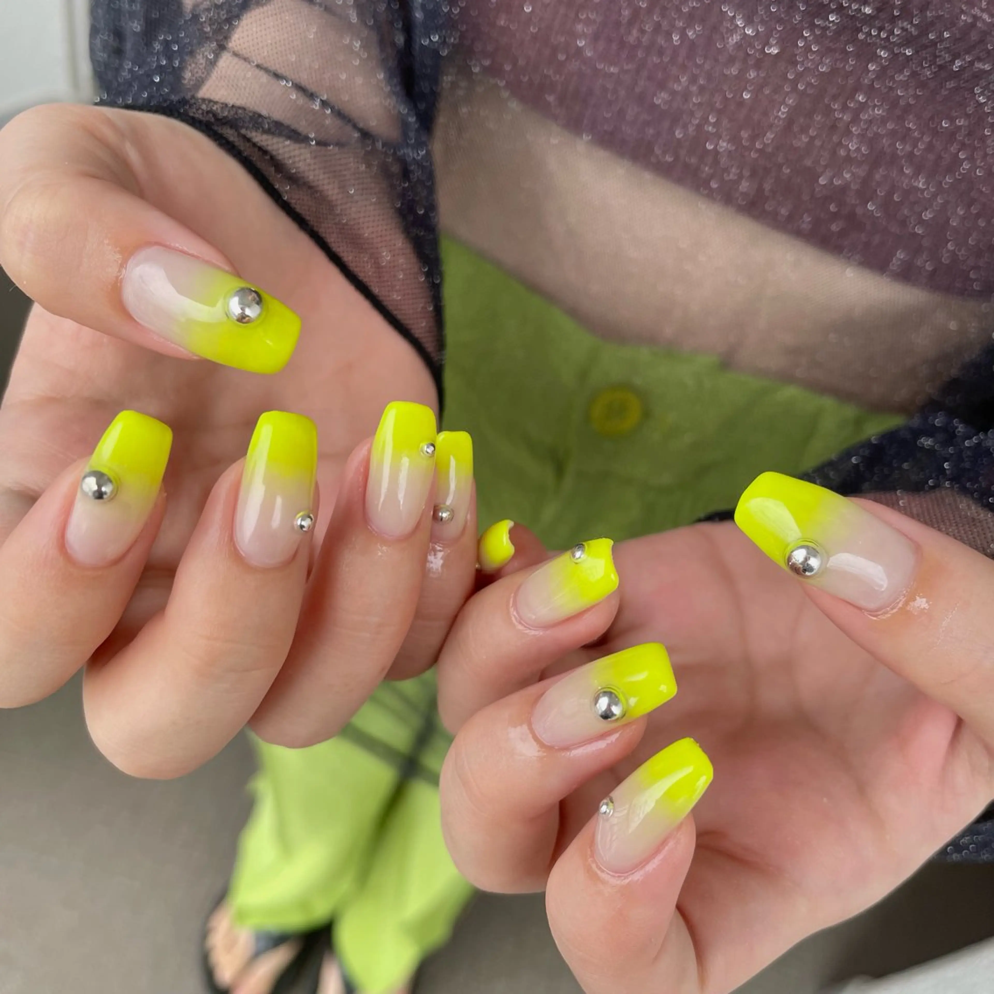 ネイル ハンドネイル カメレオン京橋🌻 草葉由佳のネイルデザイン