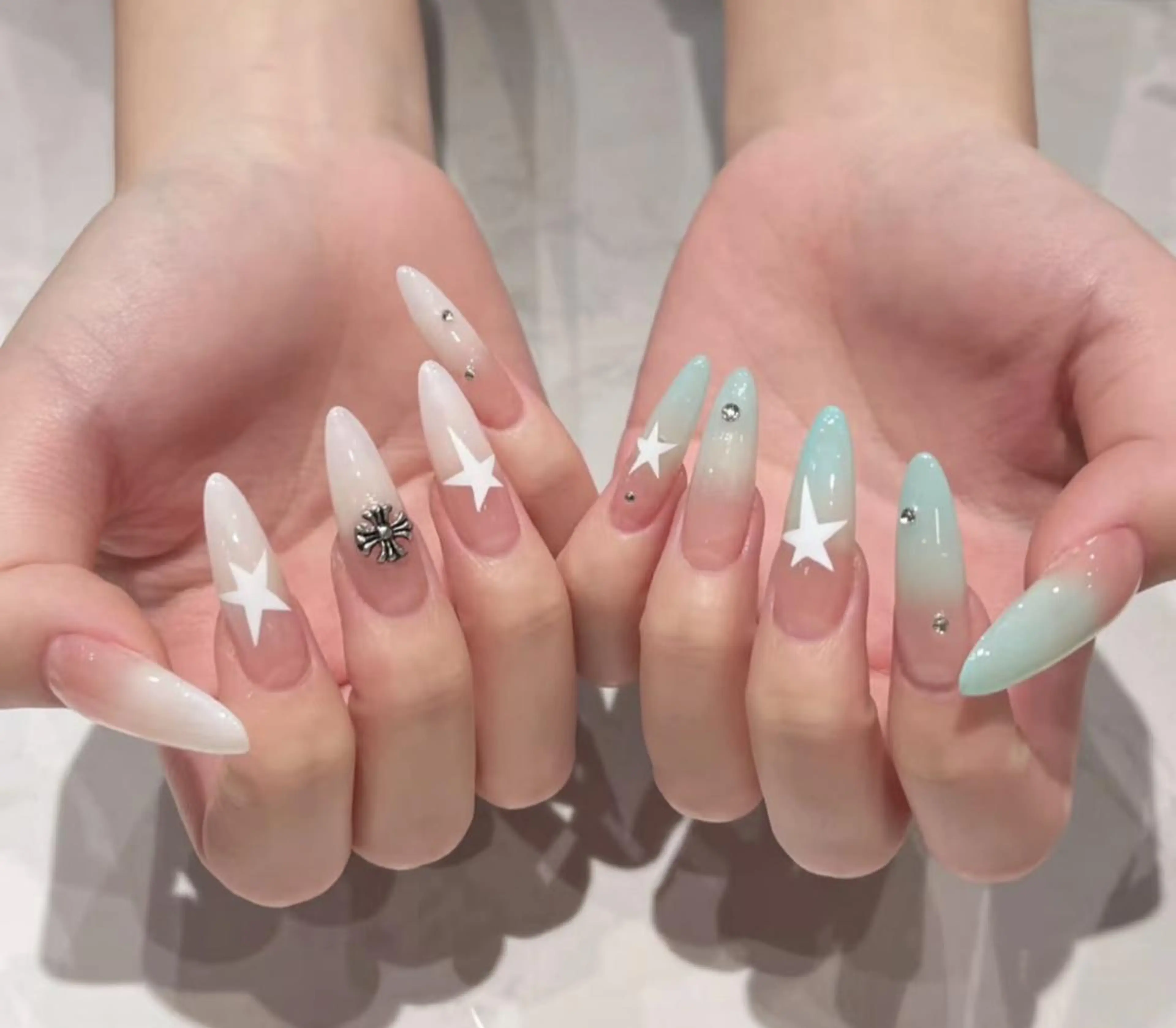 ネイル ハンドネイル ハンドケア 🍑 momo_nailのネイルデザイン