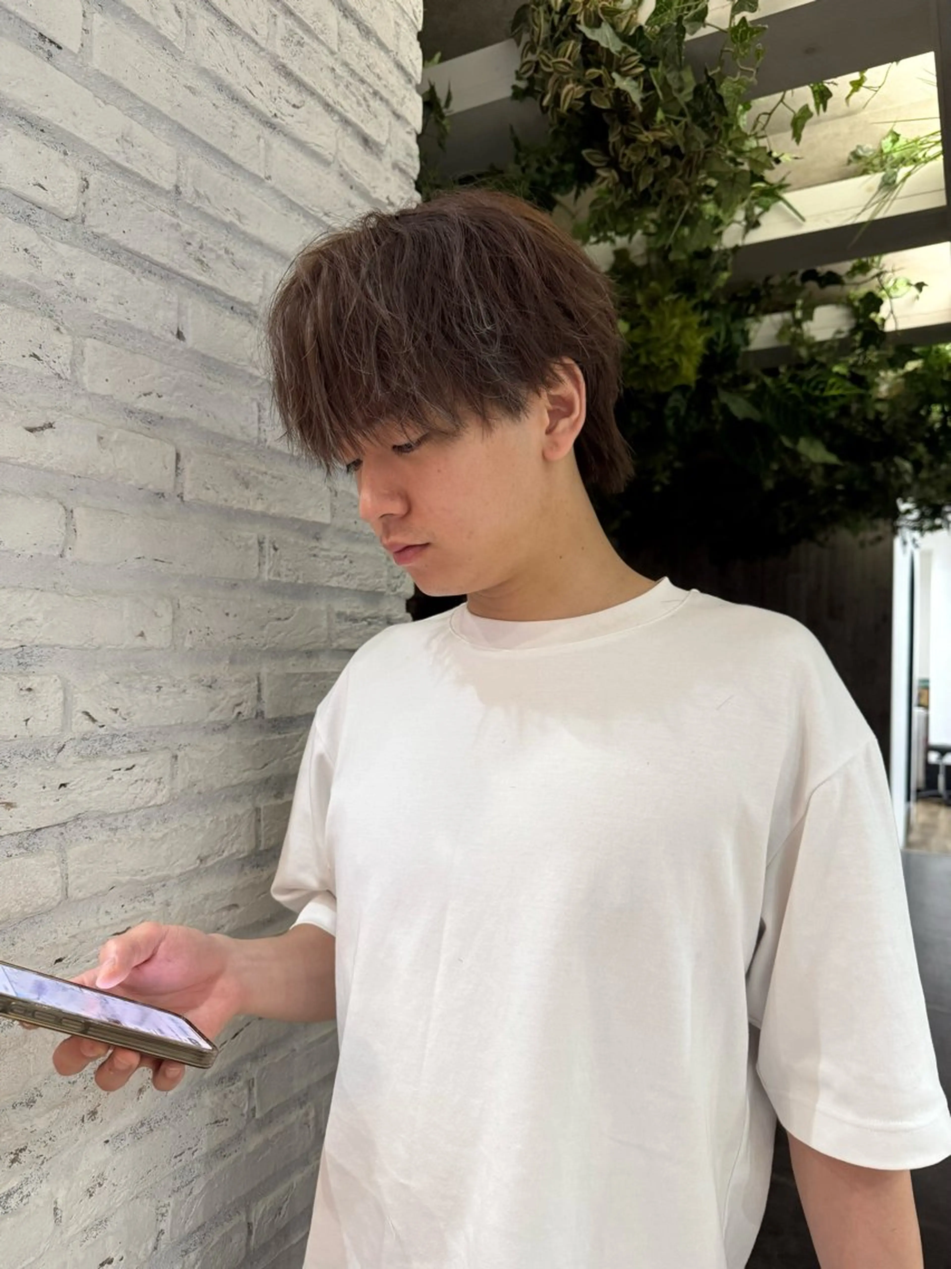 ショート カラー メンズ メンズブリーチ メンズメッシュ ブリーチ ブラウンカラー 透明感カラー ヘアカラー 藤原暖 ／カラーモデル募集のヘアスタイル