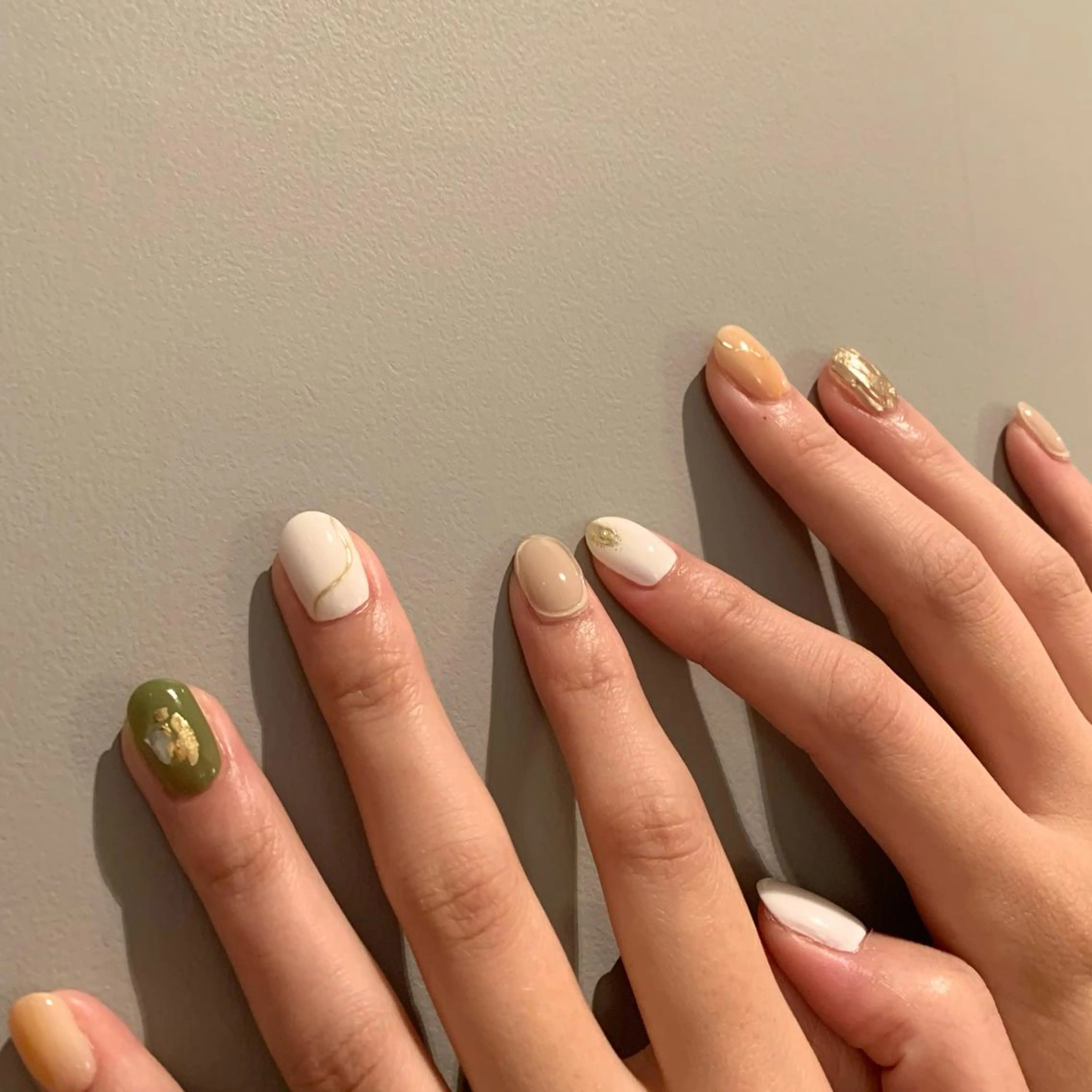 ネイル ハンドネイル ウシク ミユキのネイルデザイン