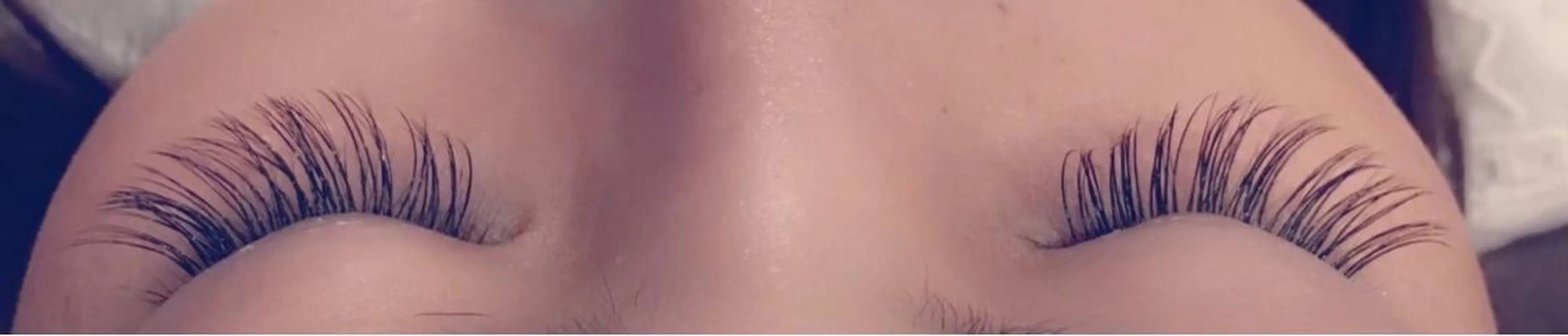 マツエク・マツパ 最高級人毛 100%エクステ茉央のヘアスタイル