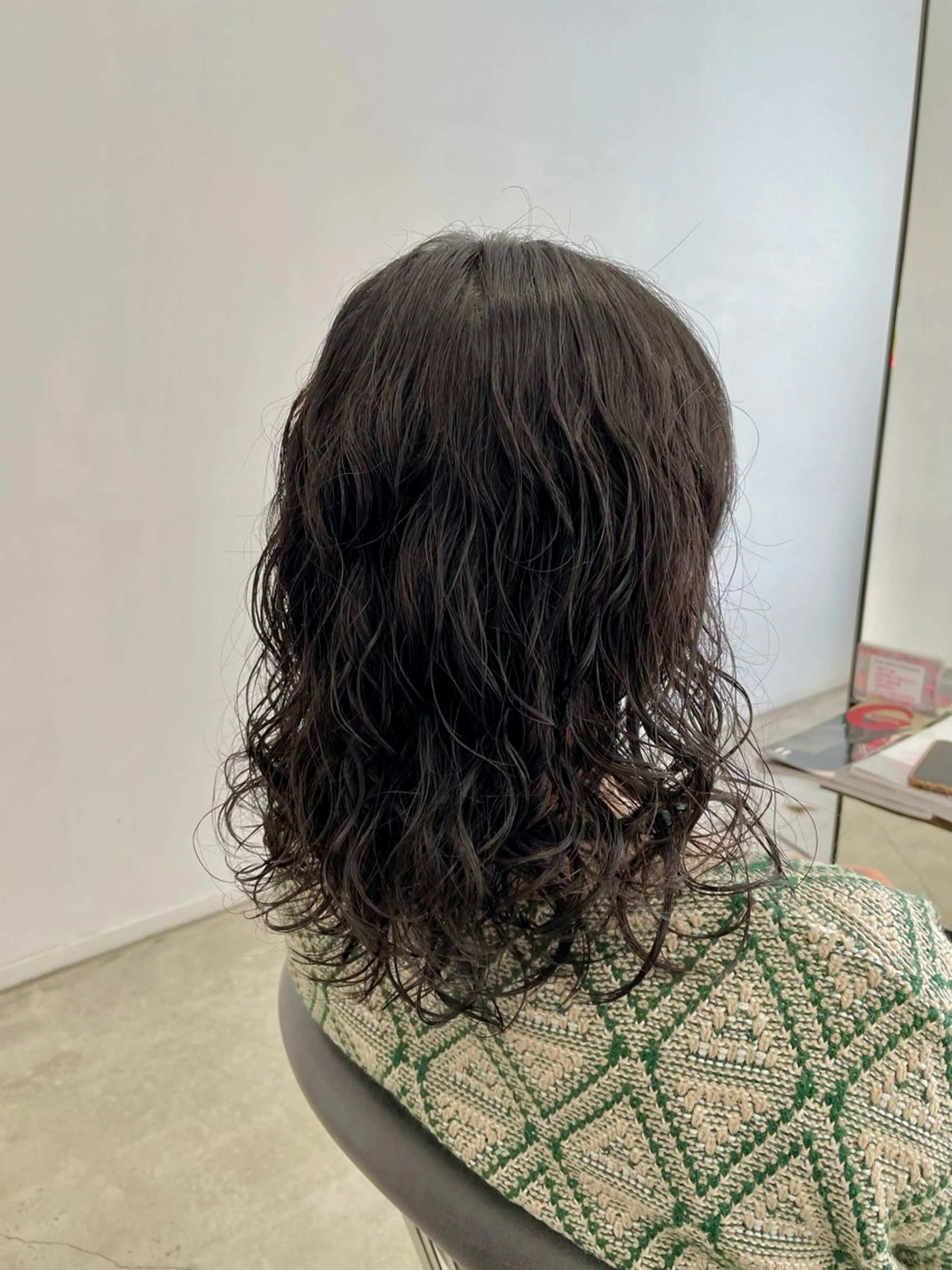 セミロング パーマ セミロングパーマ スパイラルパーマ ストレートパーマ カット パーマ 芳賀 風斗のヘアスタイル