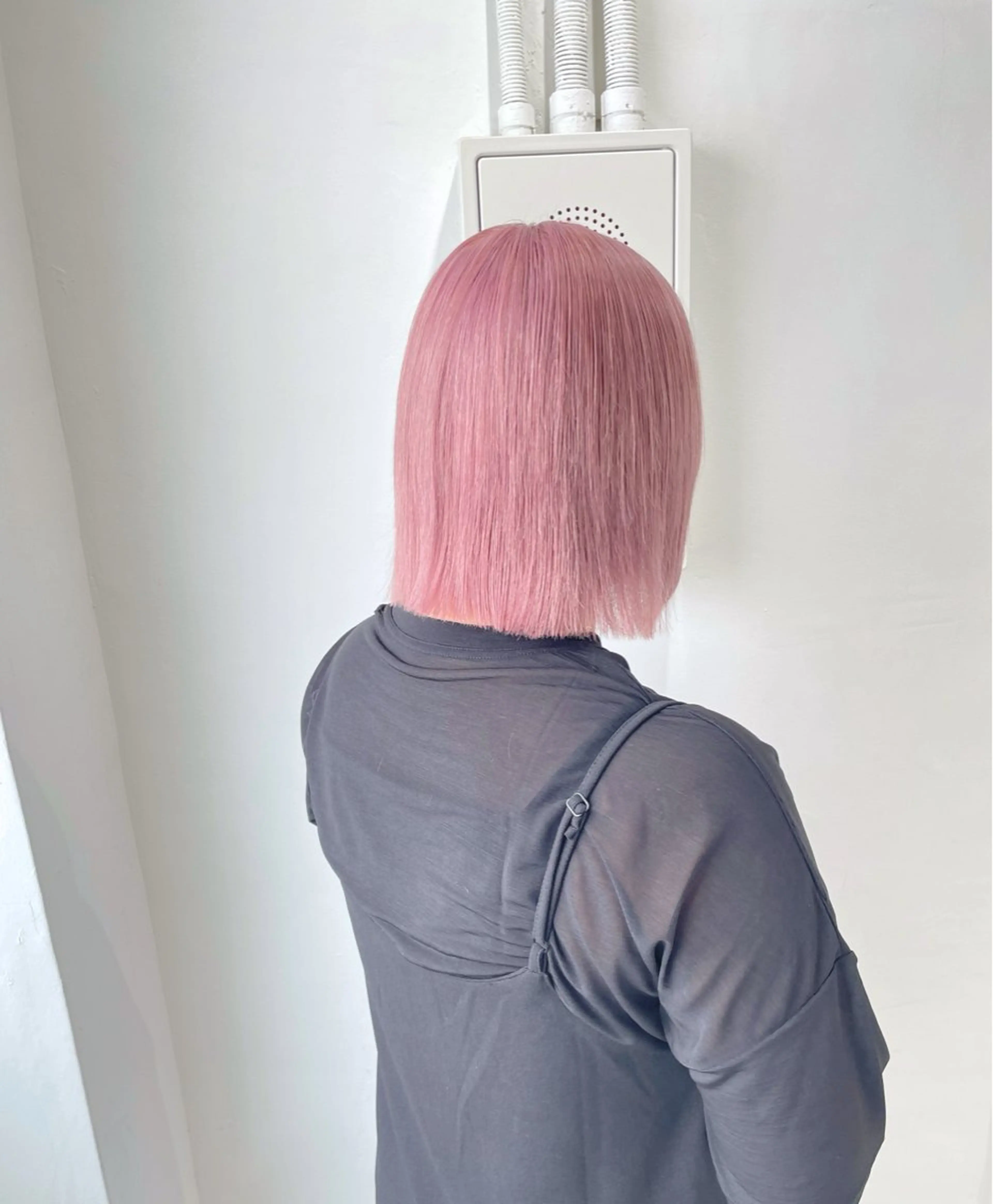 ミディアム 似合わせカット Muミュー/ブリーチ ハイトーン　Wカラーのヘアスタイル