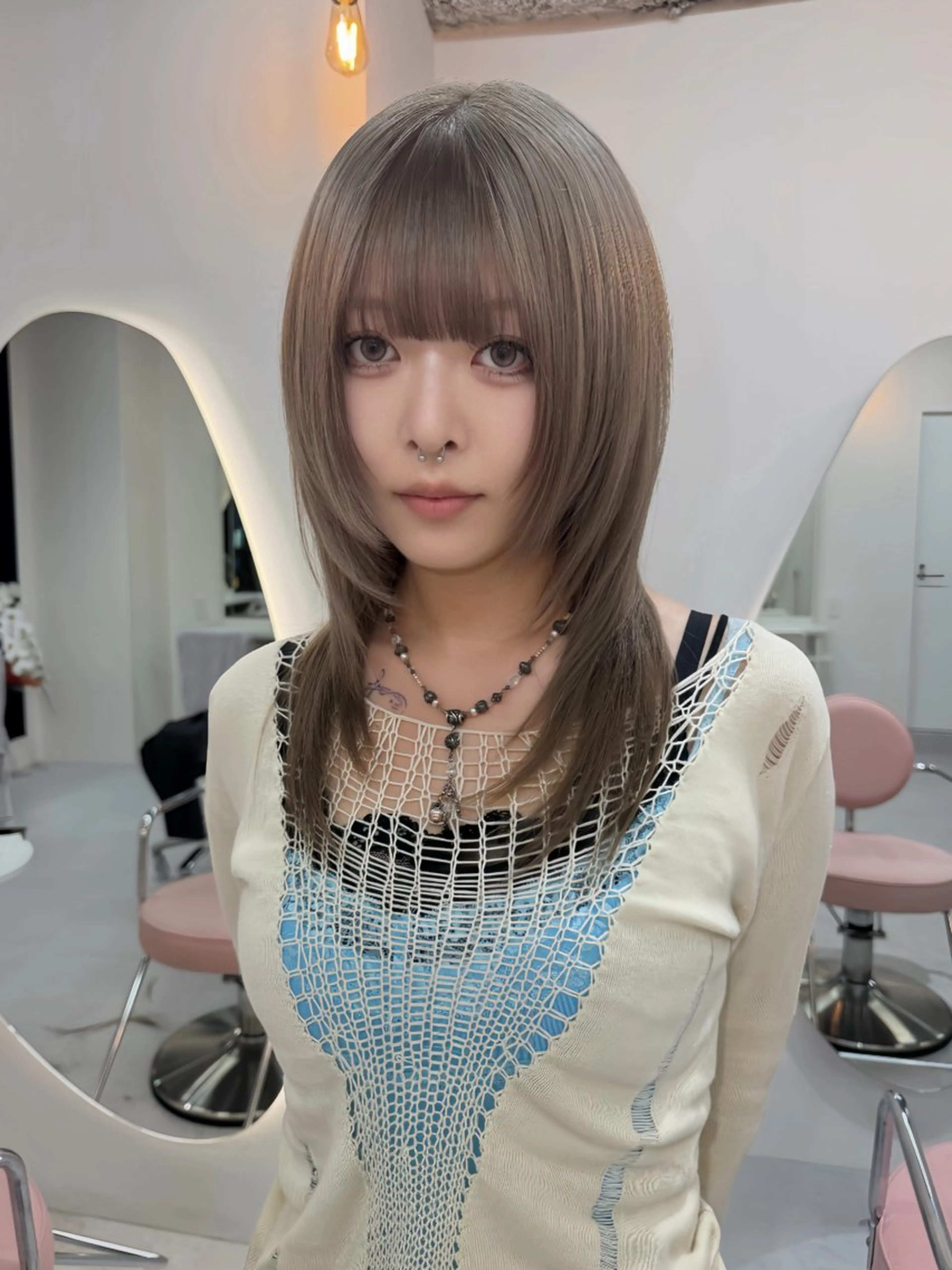 セミロング カット ヘアカラー トリートメント RiA/レイヤーカッ ト/ハッシュカットのヘアスタイル