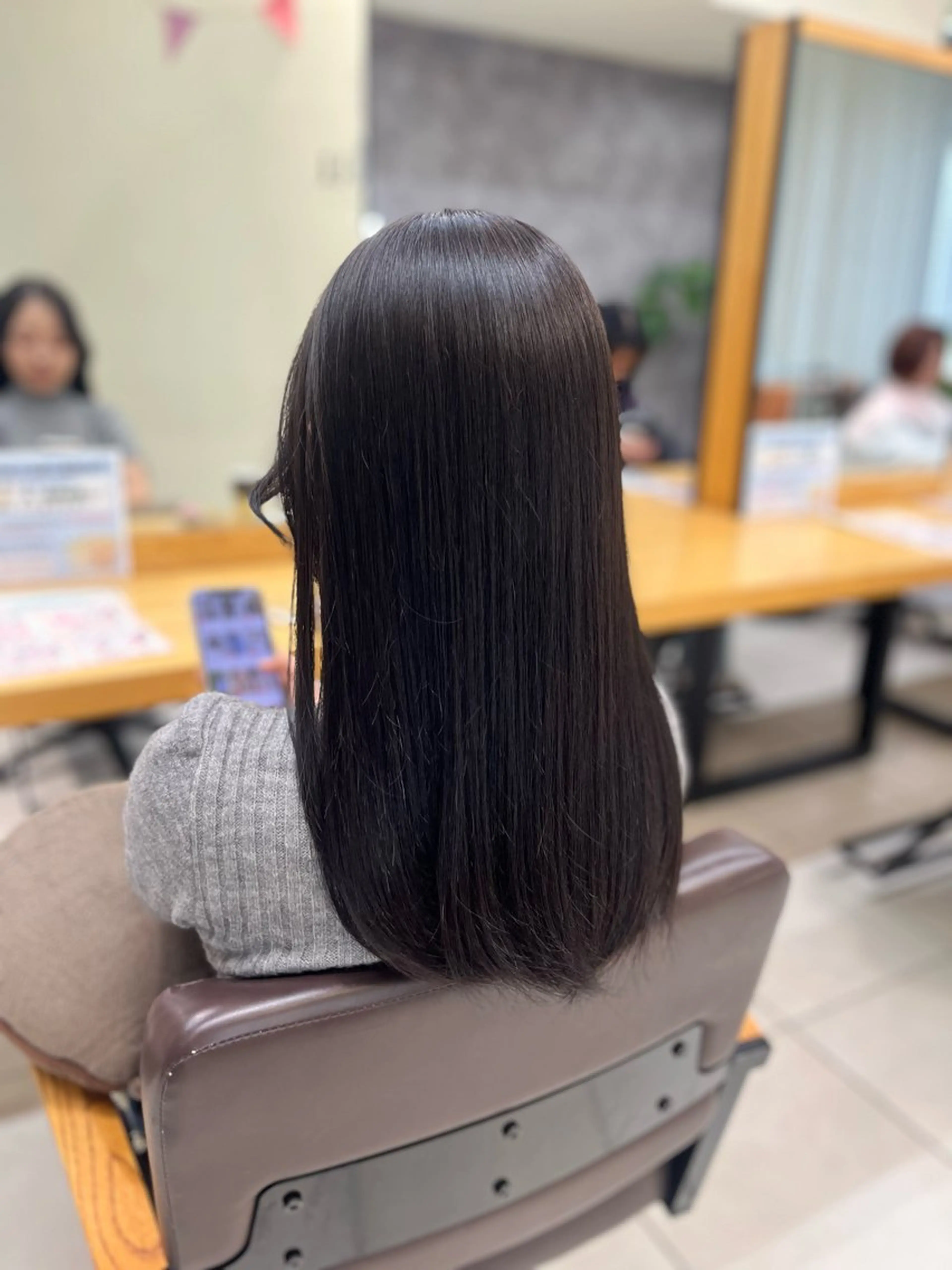 ミディアム カラー シールエクステ ベージュカラー ブリーチ ブロンド ブラウンカラー ⭐️さき⭐️ カラー/エクステのヘアスタイル