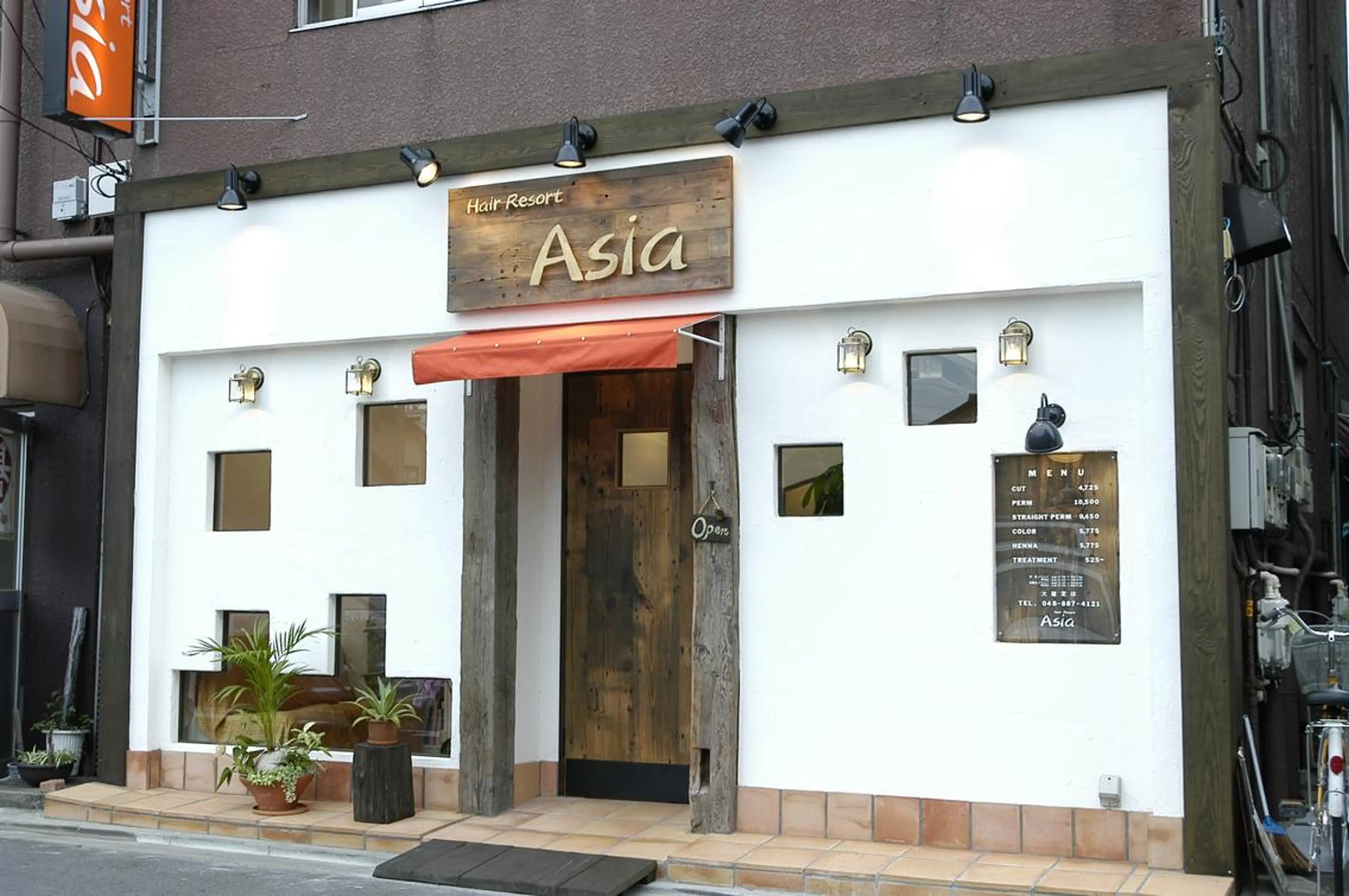 Asia kanaのヘアスタイル