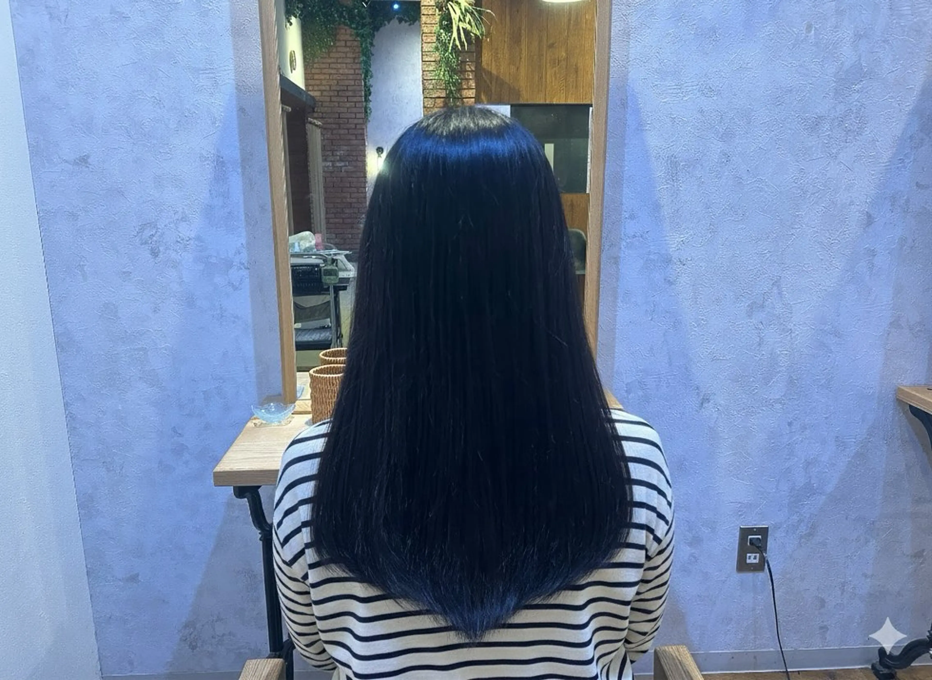 ロング カット 尾崎 恭子のヘアスタイル