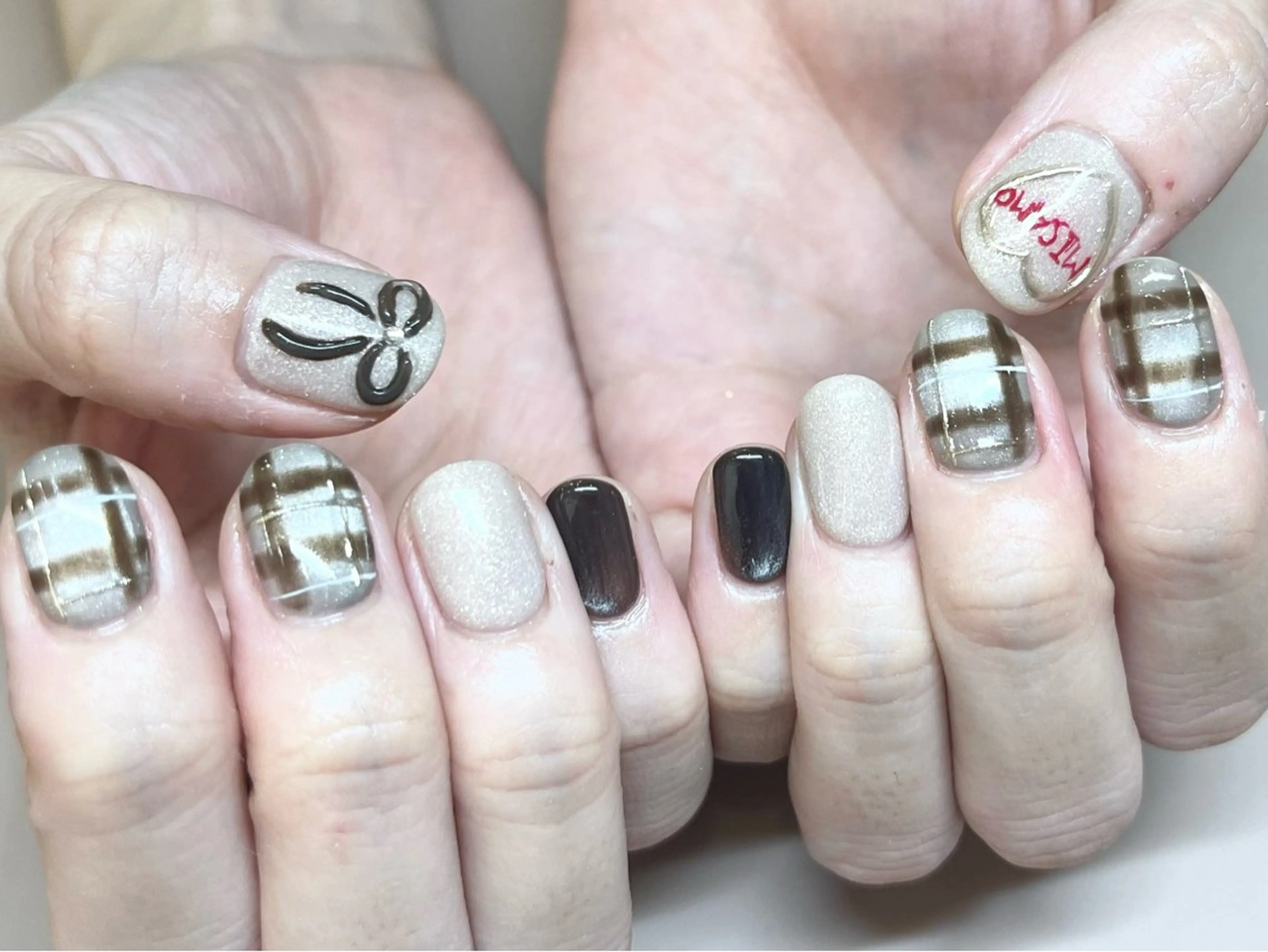 ネイル 山本 杏香のネイルデザイン