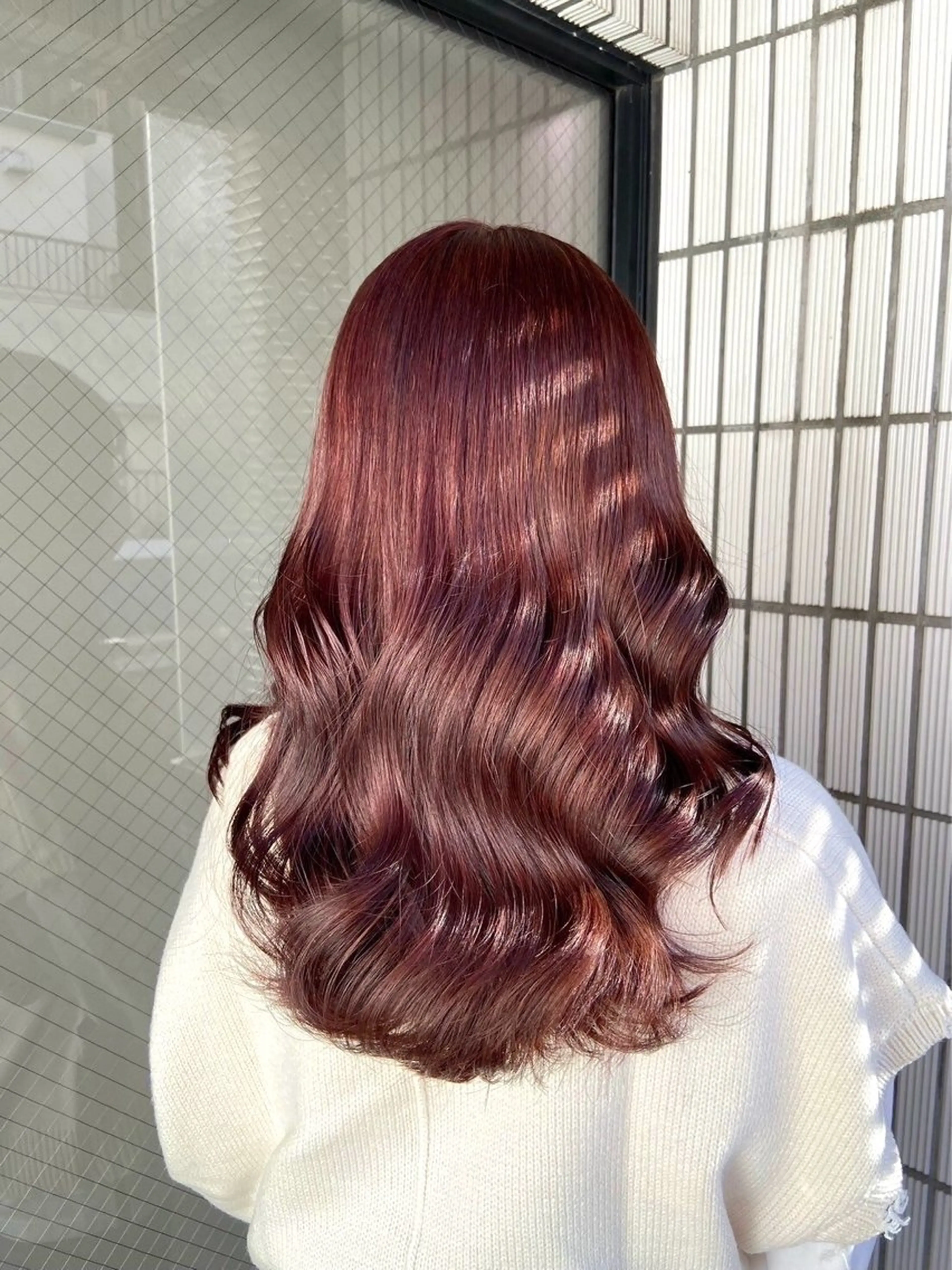 ロング カラー 履歴修正屋さん／ ブロンド／ホワイトのヘアスタイル