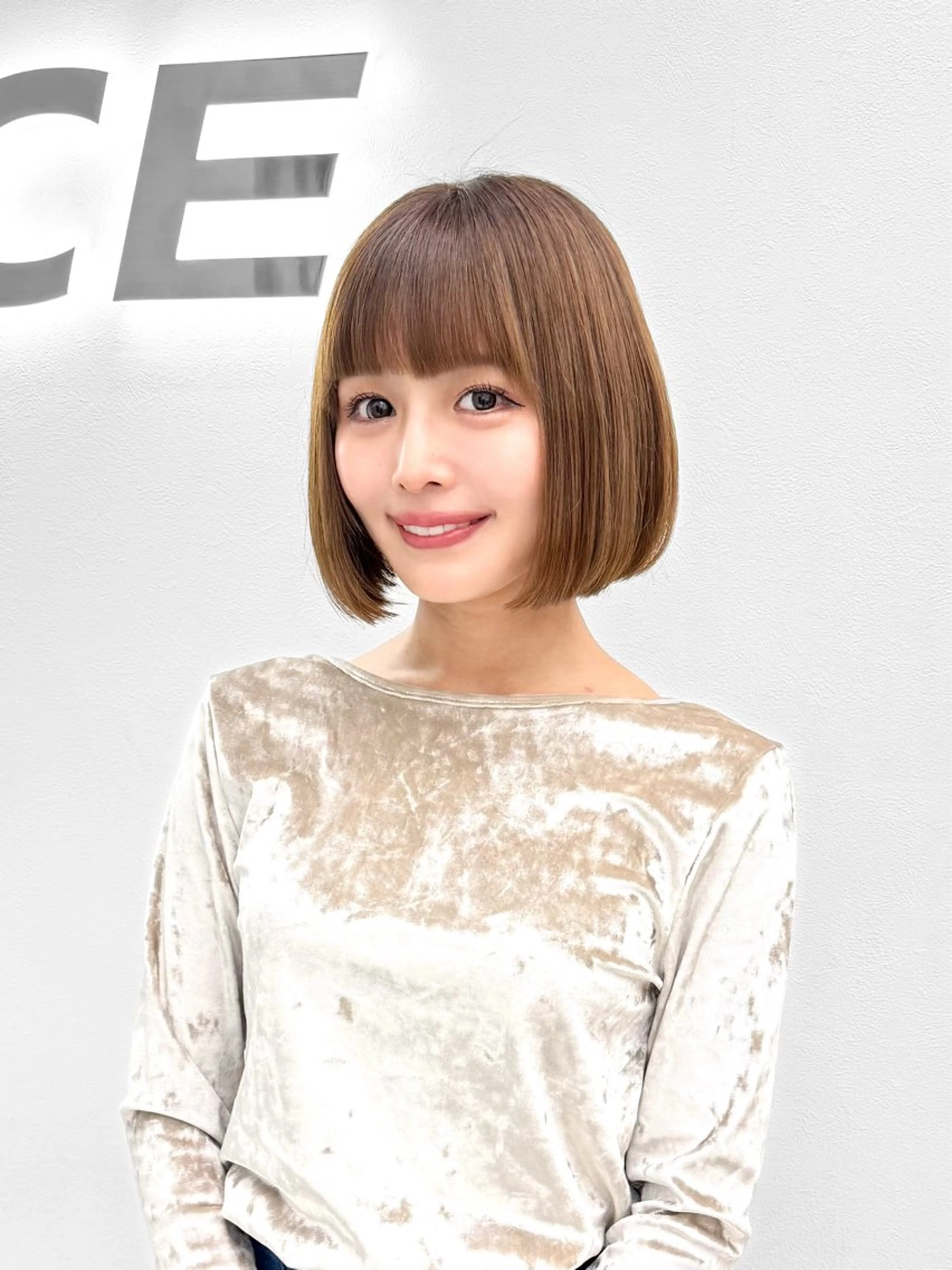 ミディアム カラー ヘアアレンジ カット トリートメント ヘアセット 縮毛矯正🤍 盛れるボブ/ひかりのヘアスタイル