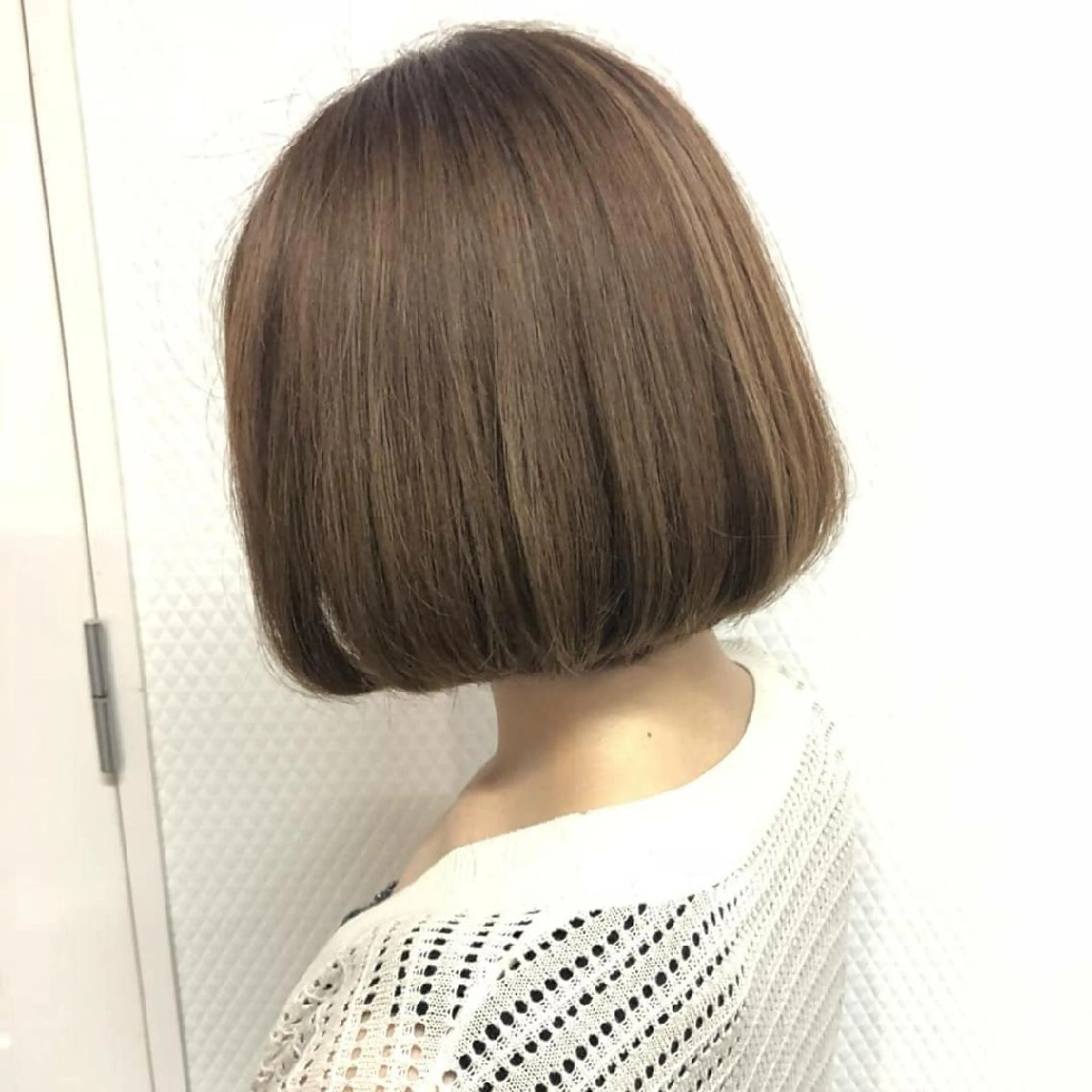 ショート カラー ベージュカラー ハイライトカラー ボブ ハイライト 竹内啓太 ボブのヘアスタイル