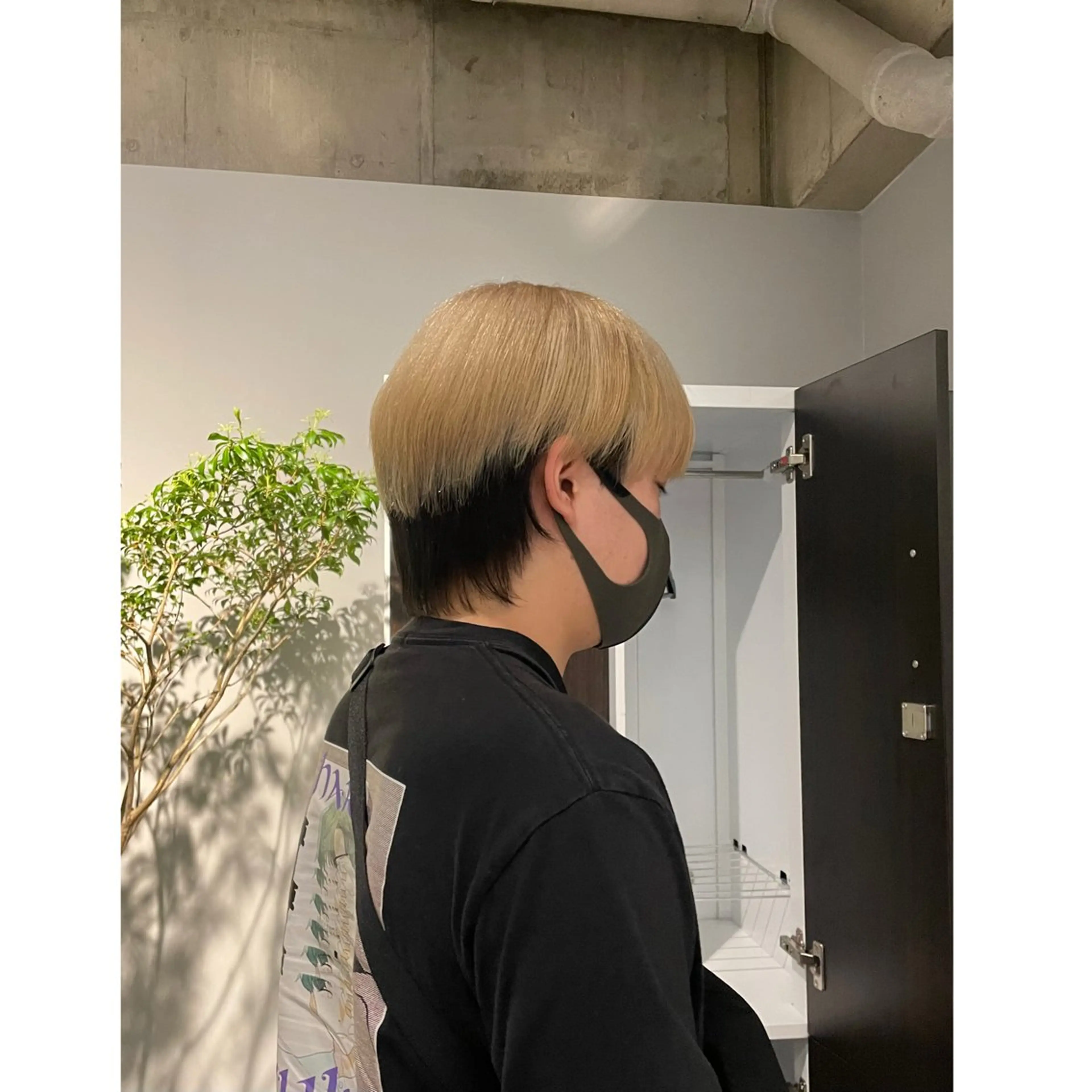 カラー メンズ メンズブリーチ メンズハイトーン メンズパーマ ブリーチ デザインカラー 高畑 秋香のヘアスタイル